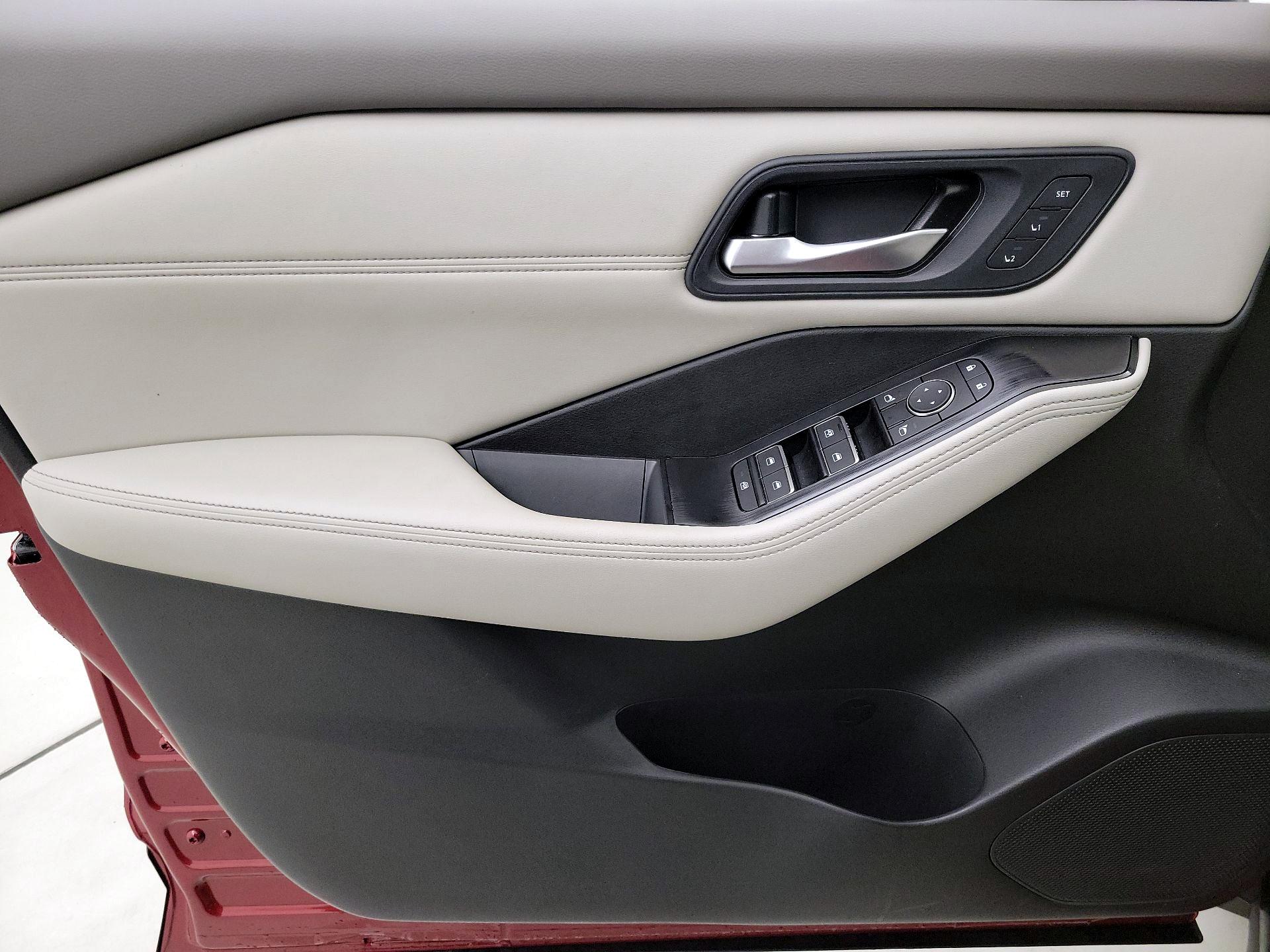 Thumbnail: 2023 Nissan Rogue - 12