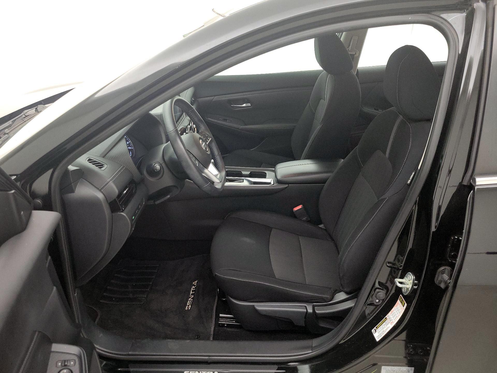 Thumbnail: 2021 Nissan Sentra - 11
