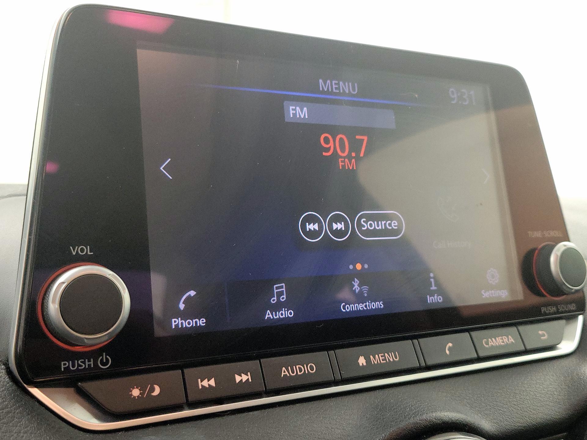 Thumbnail: 2021 Nissan Sentra - 15