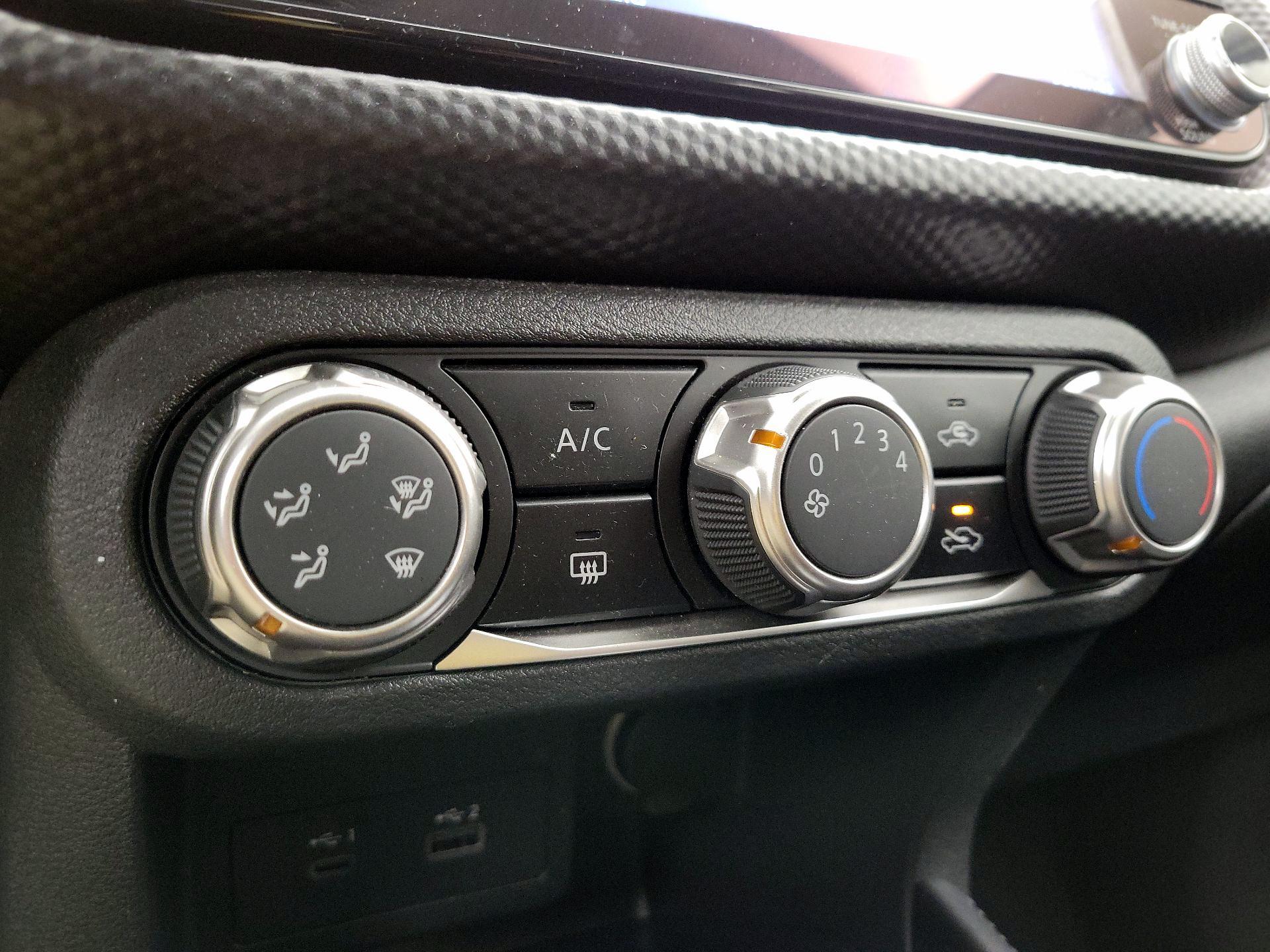 Thumbnail: 2024 Nissan Kicks - 15