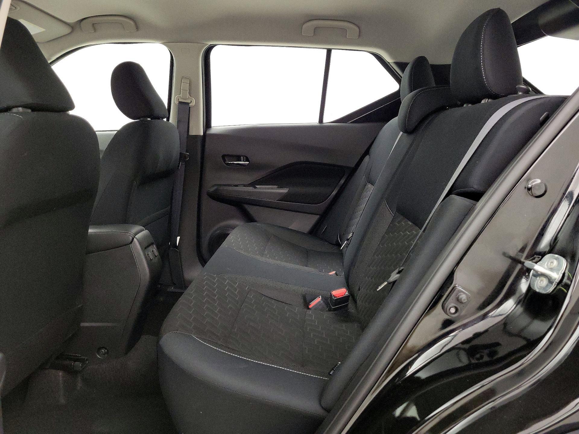 Thumbnail: 2024 Nissan Kicks - 18