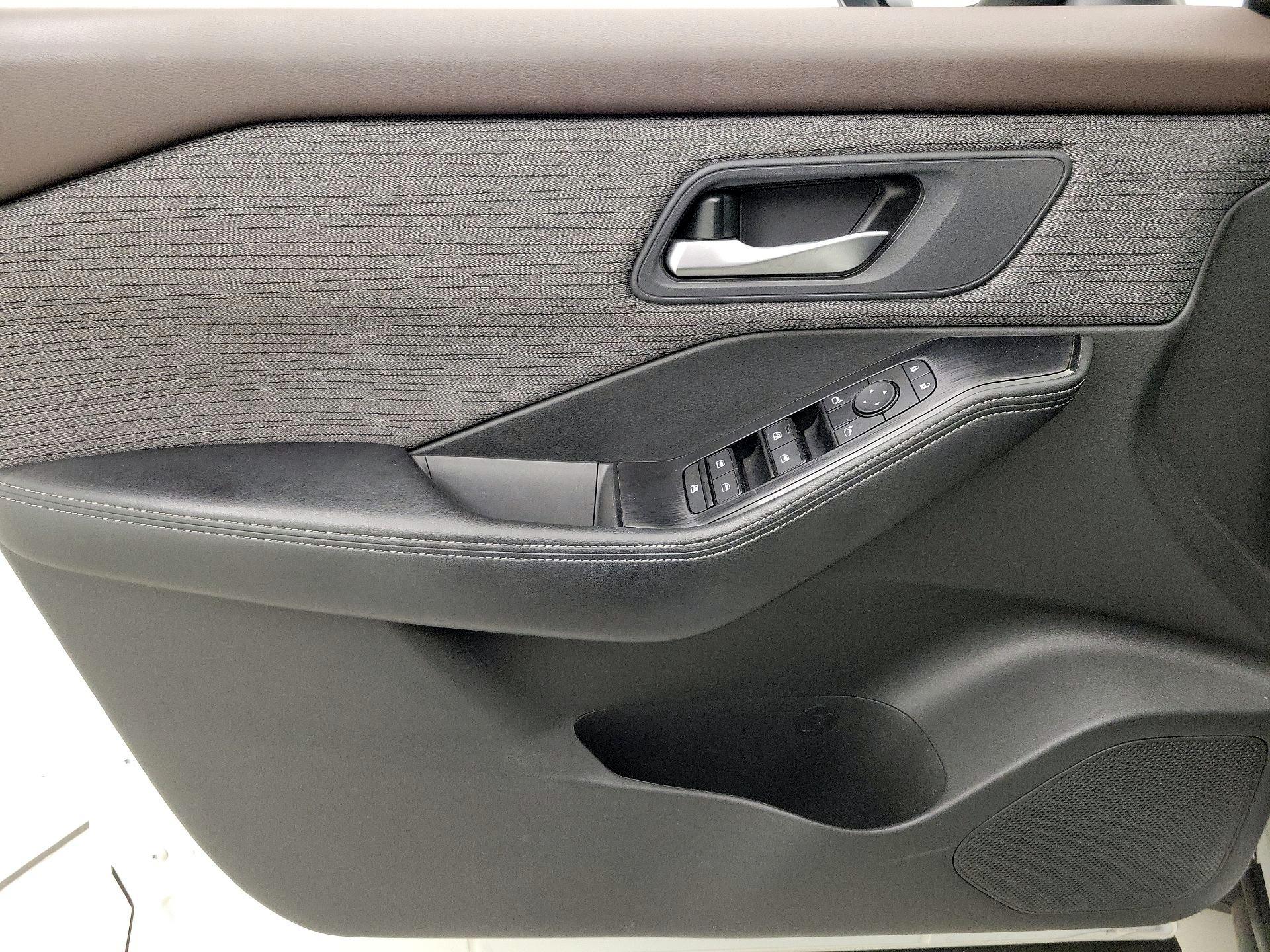 Thumbnail: 2023 Nissan Rogue - 12