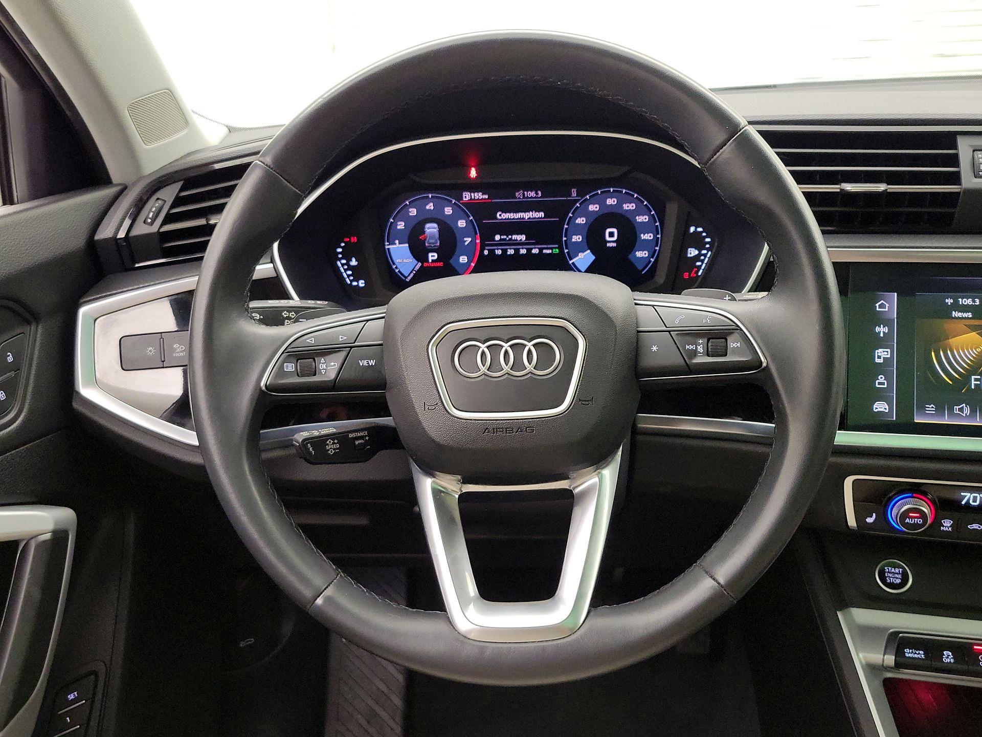 Thumbnail: 2023 Audi Q3 - 10