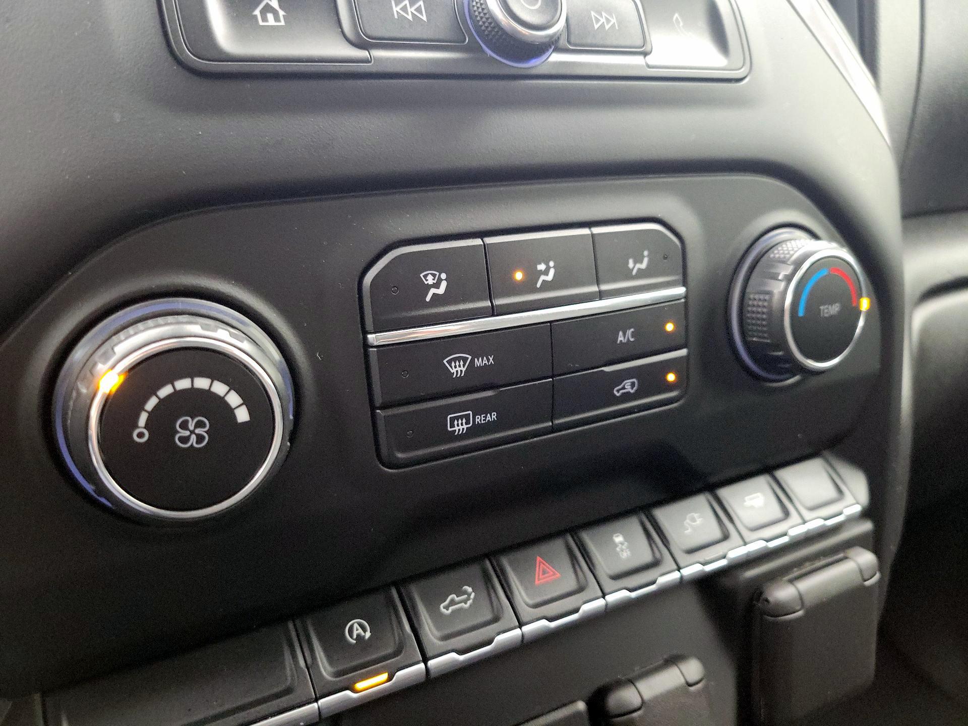 Thumbnail: 2021 Chevrolet Silverado 1500 - 16