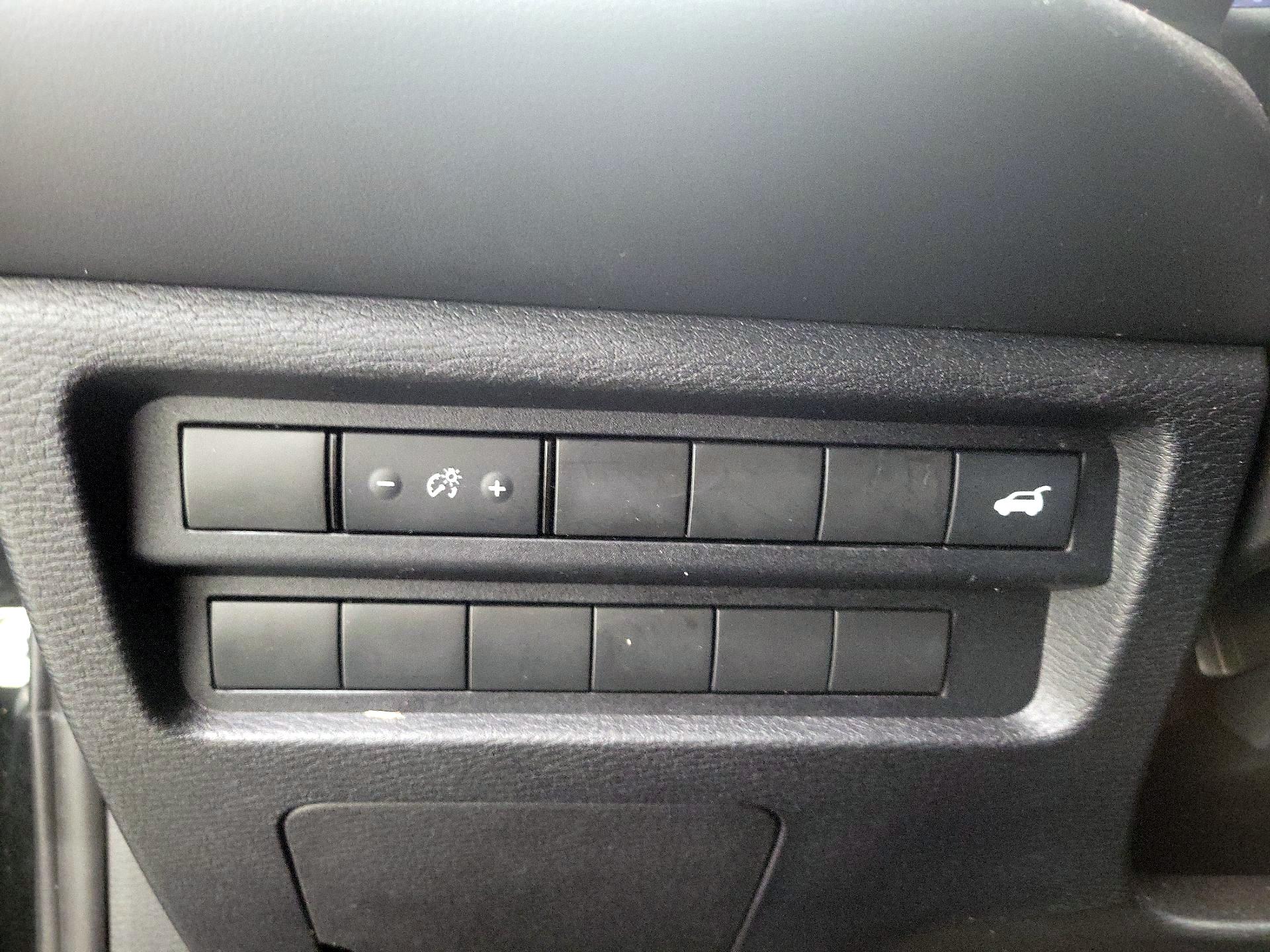 Thumbnail: 2024 Mitsubishi Outlander - 13