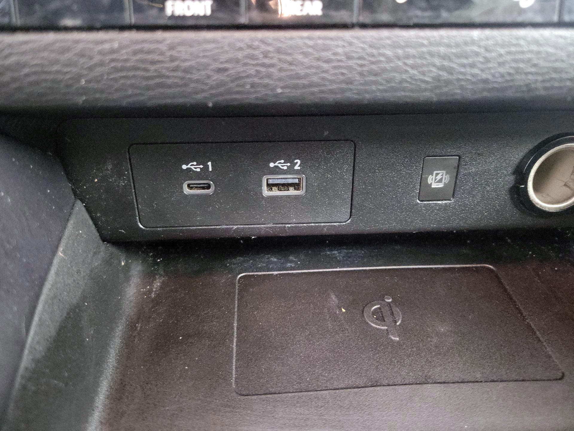 Thumbnail: 2024 Mitsubishi Outlander - 19