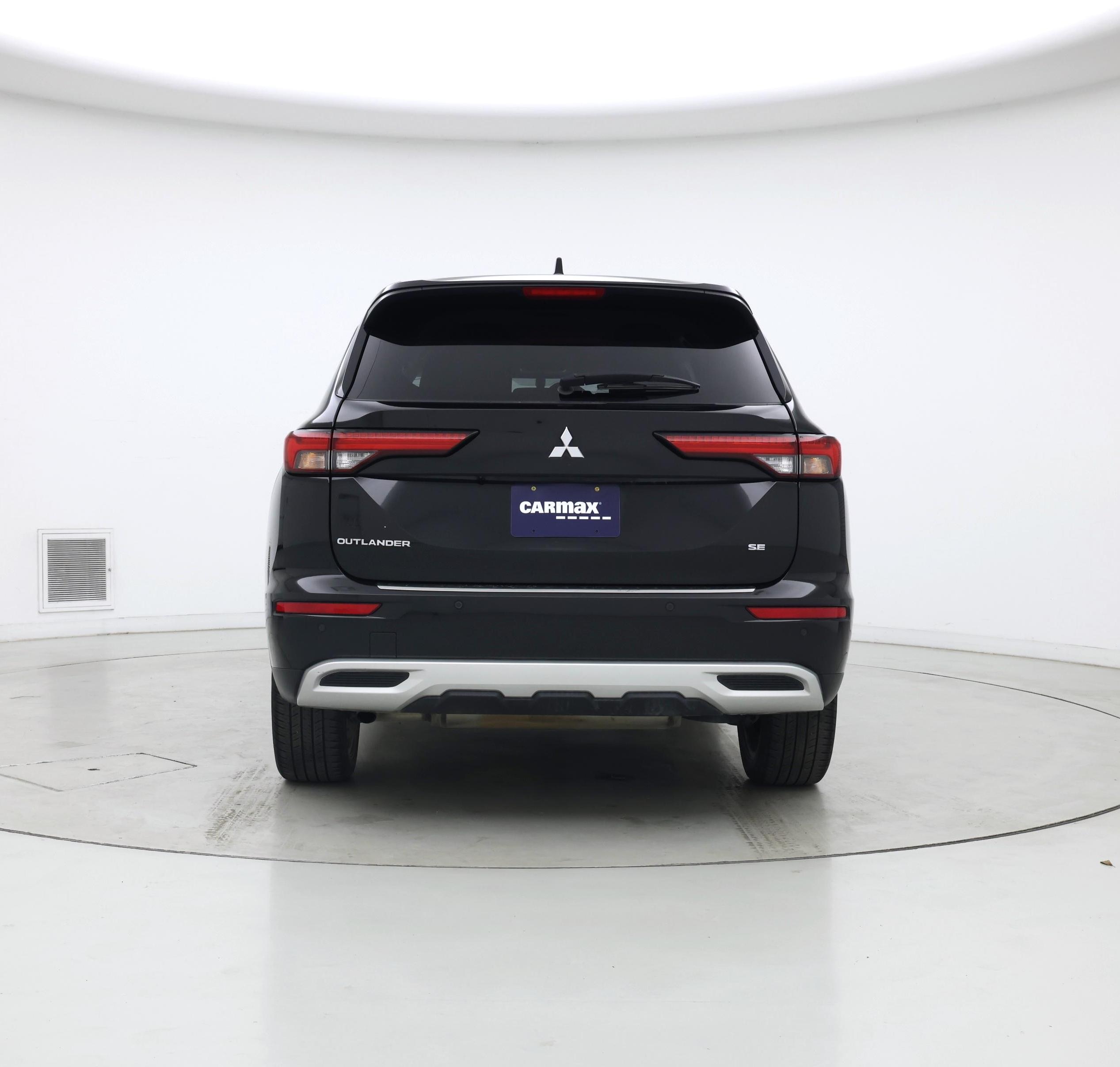 Thumbnail: 2024 Mitsubishi Outlander - 6