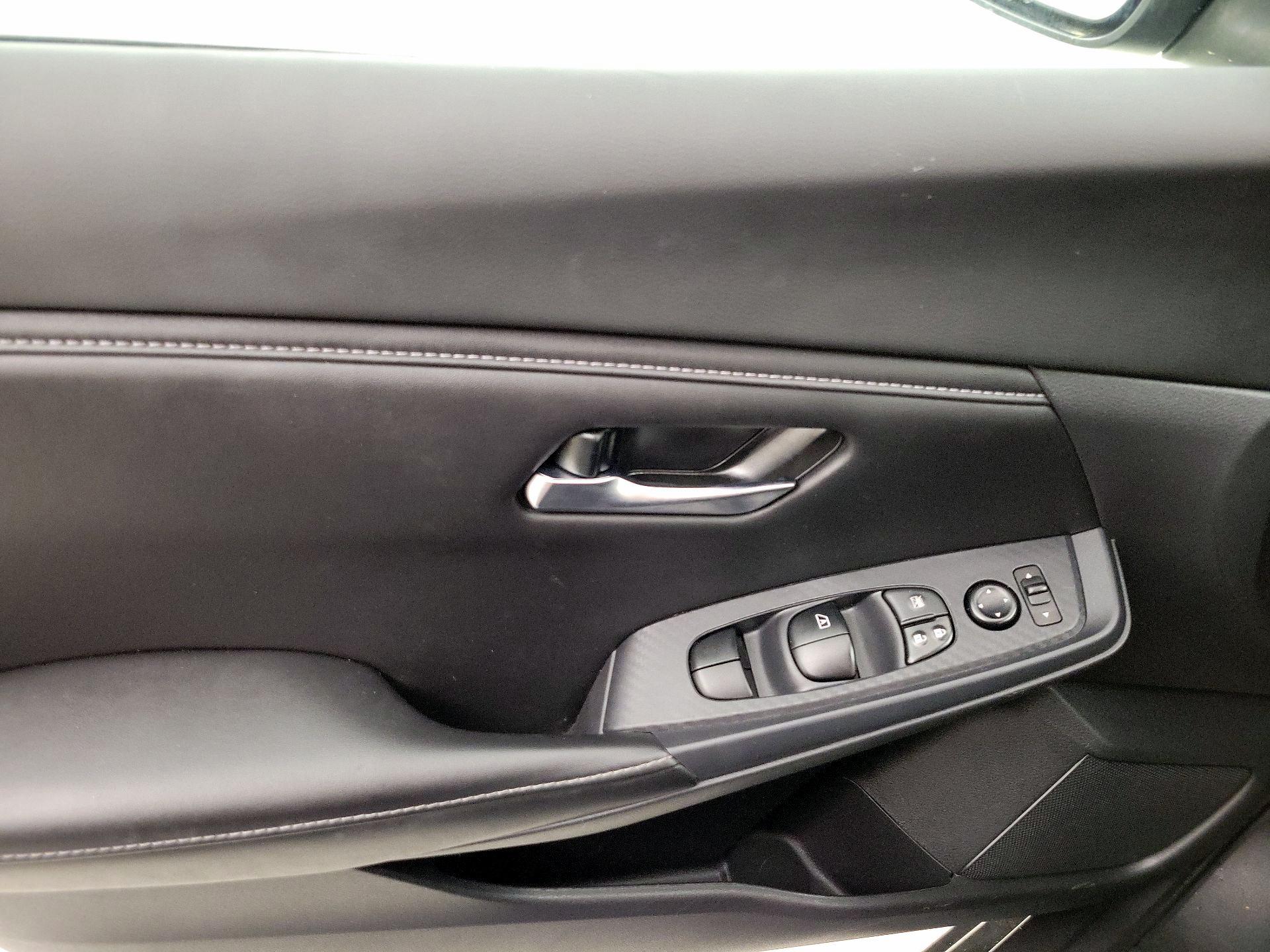 Thumbnail: 2023 Nissan Sentra - 12