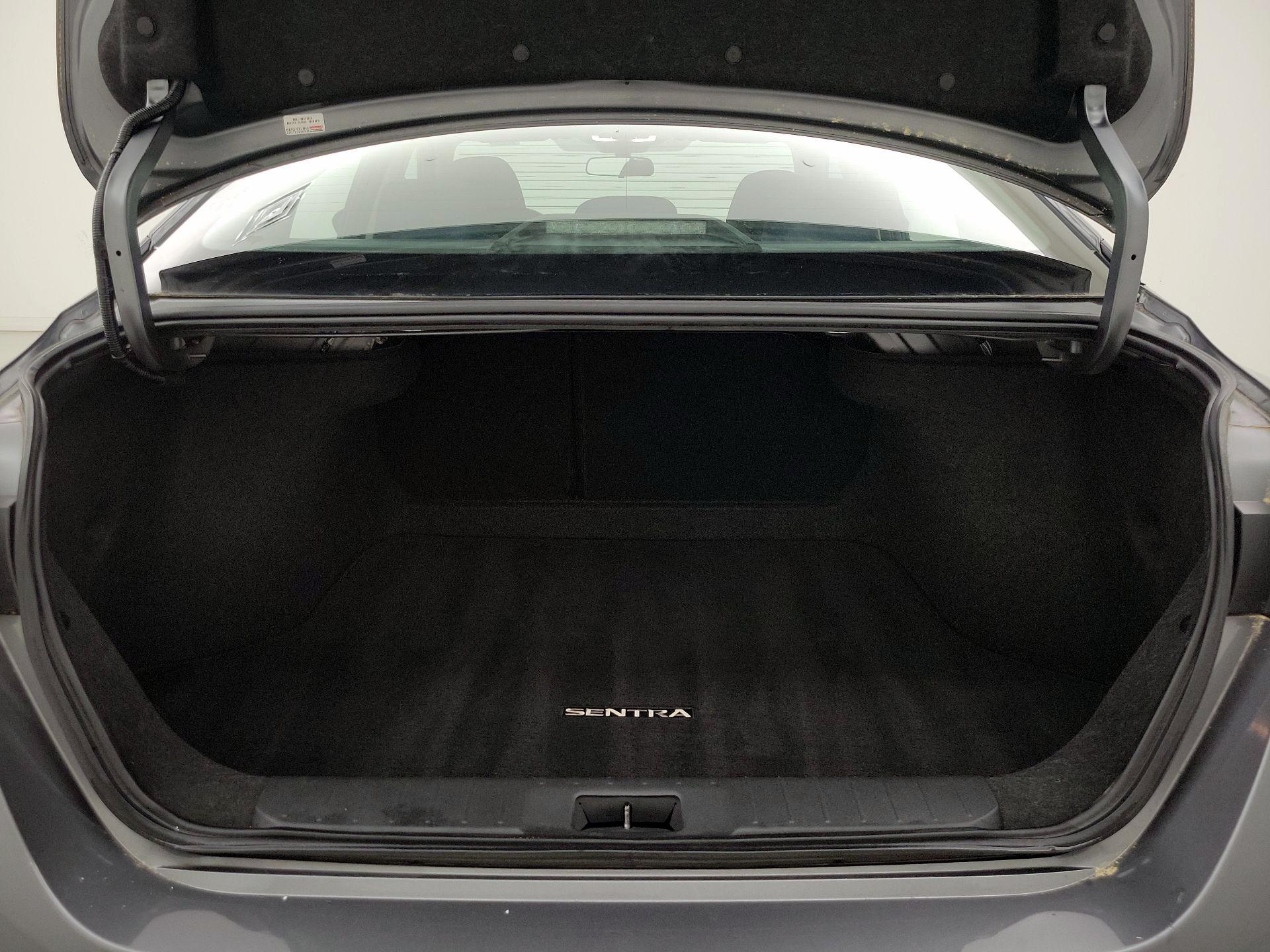 Thumbnail: 2023 Nissan Sentra - 20