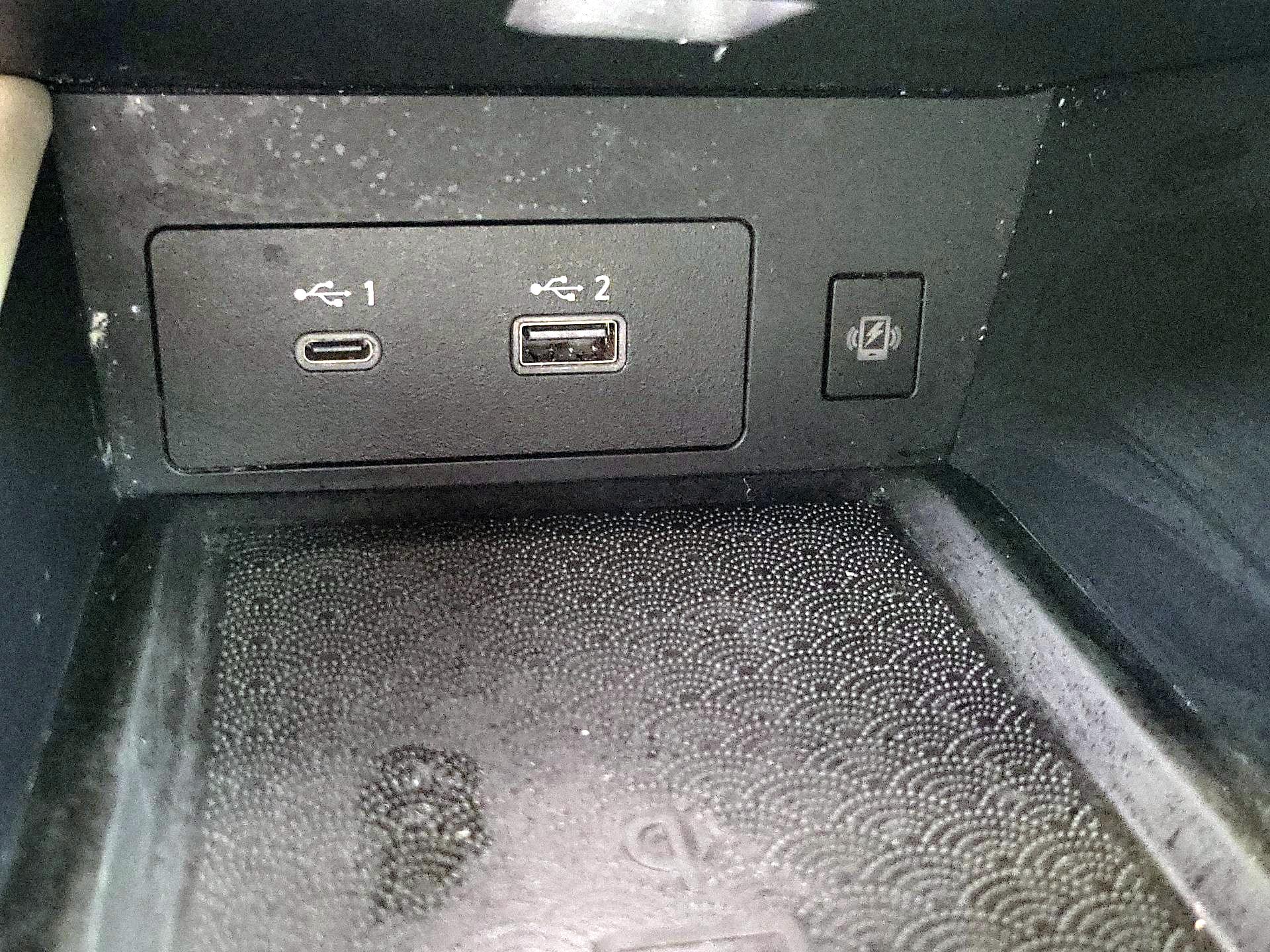 Thumbnail: 2023 INFINITI QX60 - 19