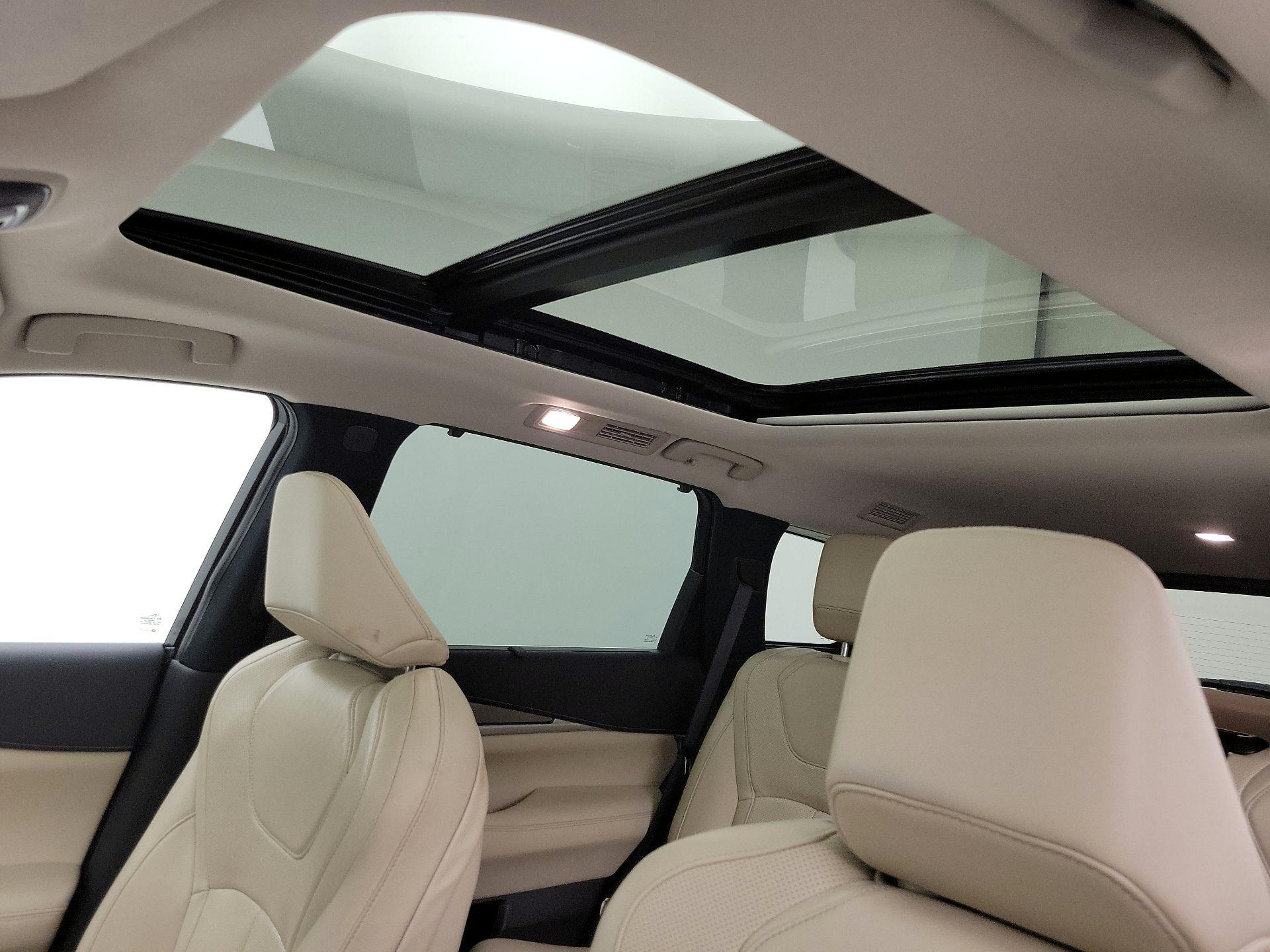 Thumbnail: 2023 INFINITI QX60 - 20