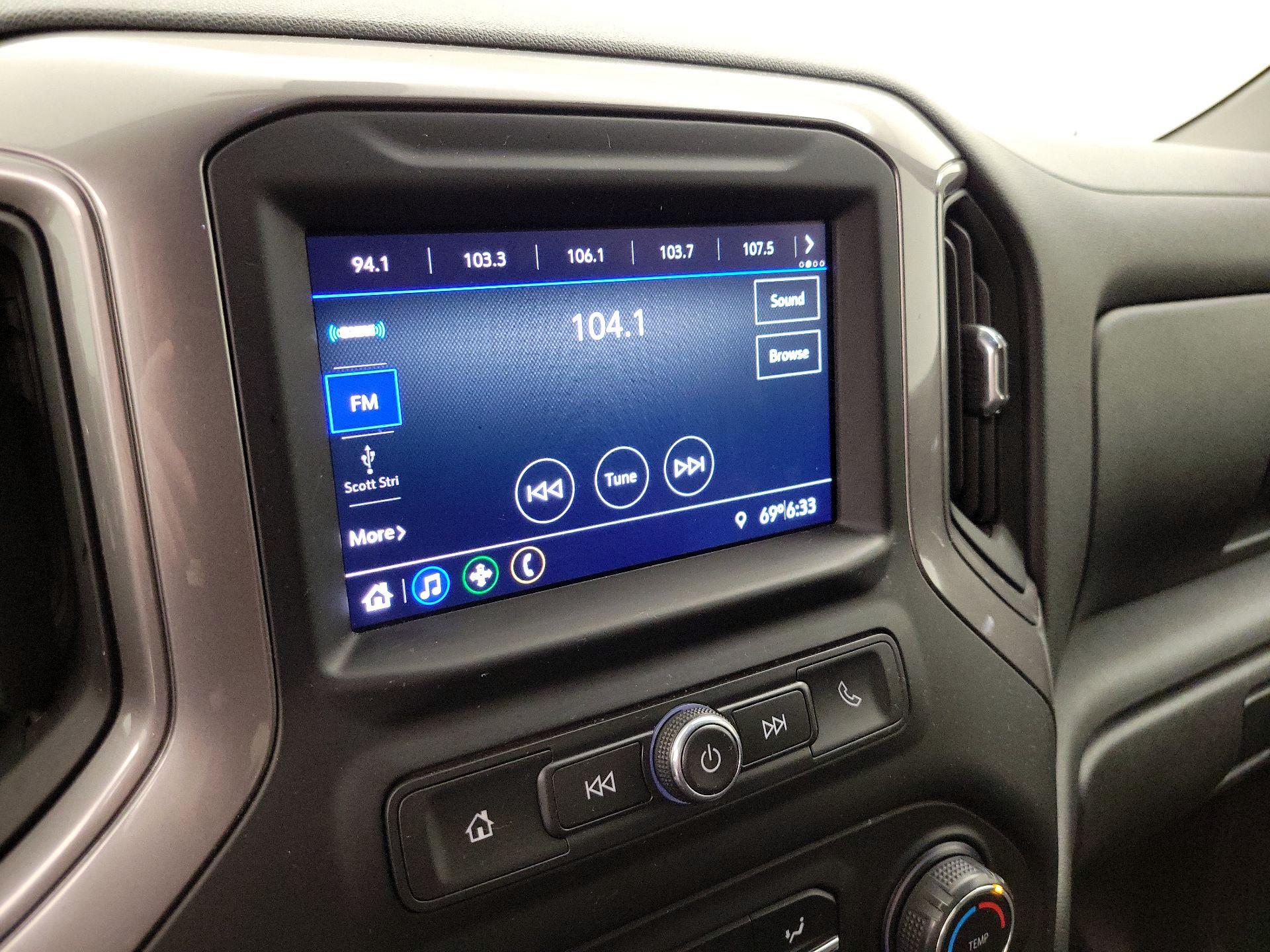 Thumbnail: 2020 Chevrolet Silverado 1500 - 15