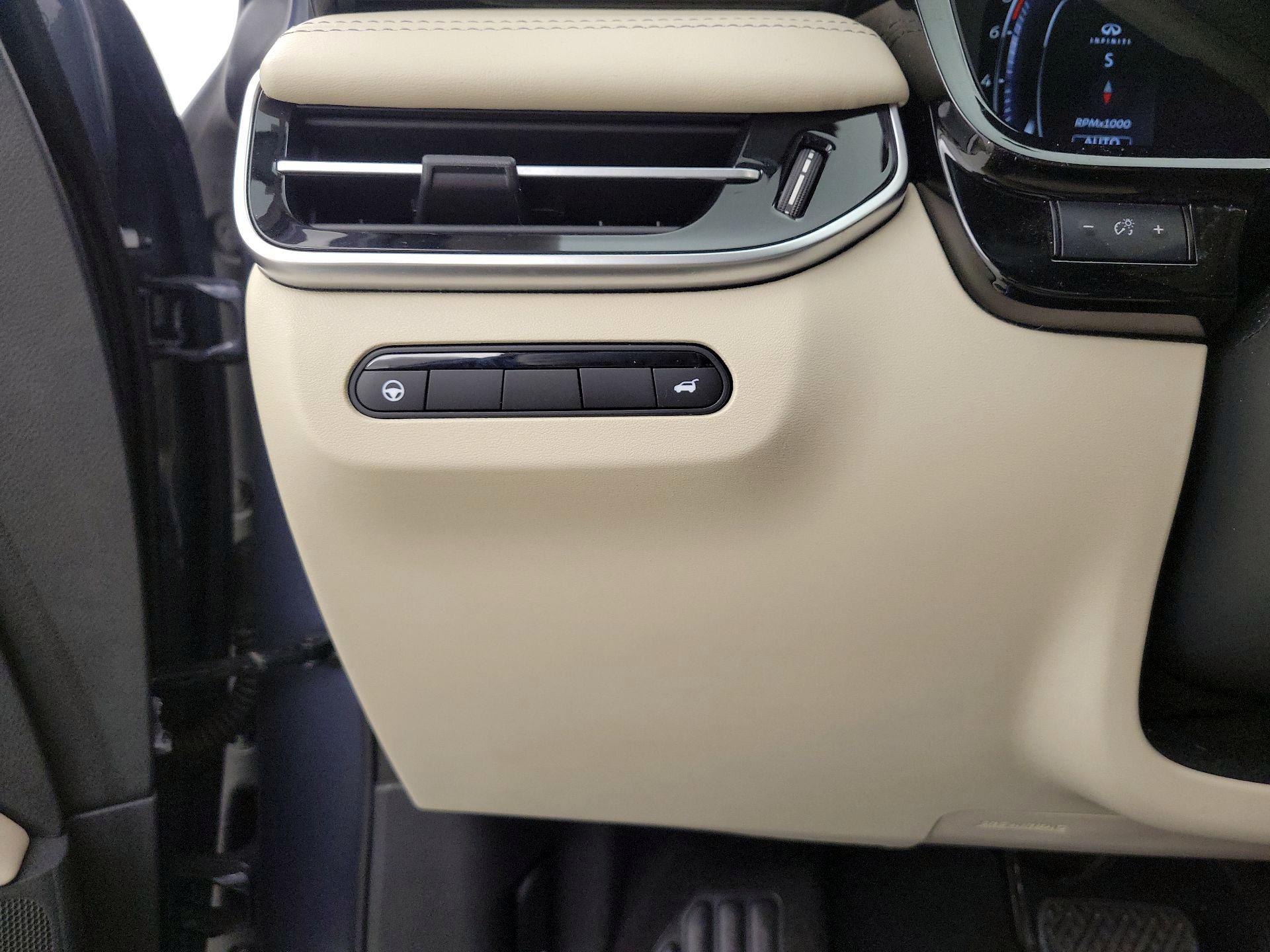 Thumbnail: 2023 INFINITI QX60 - 13