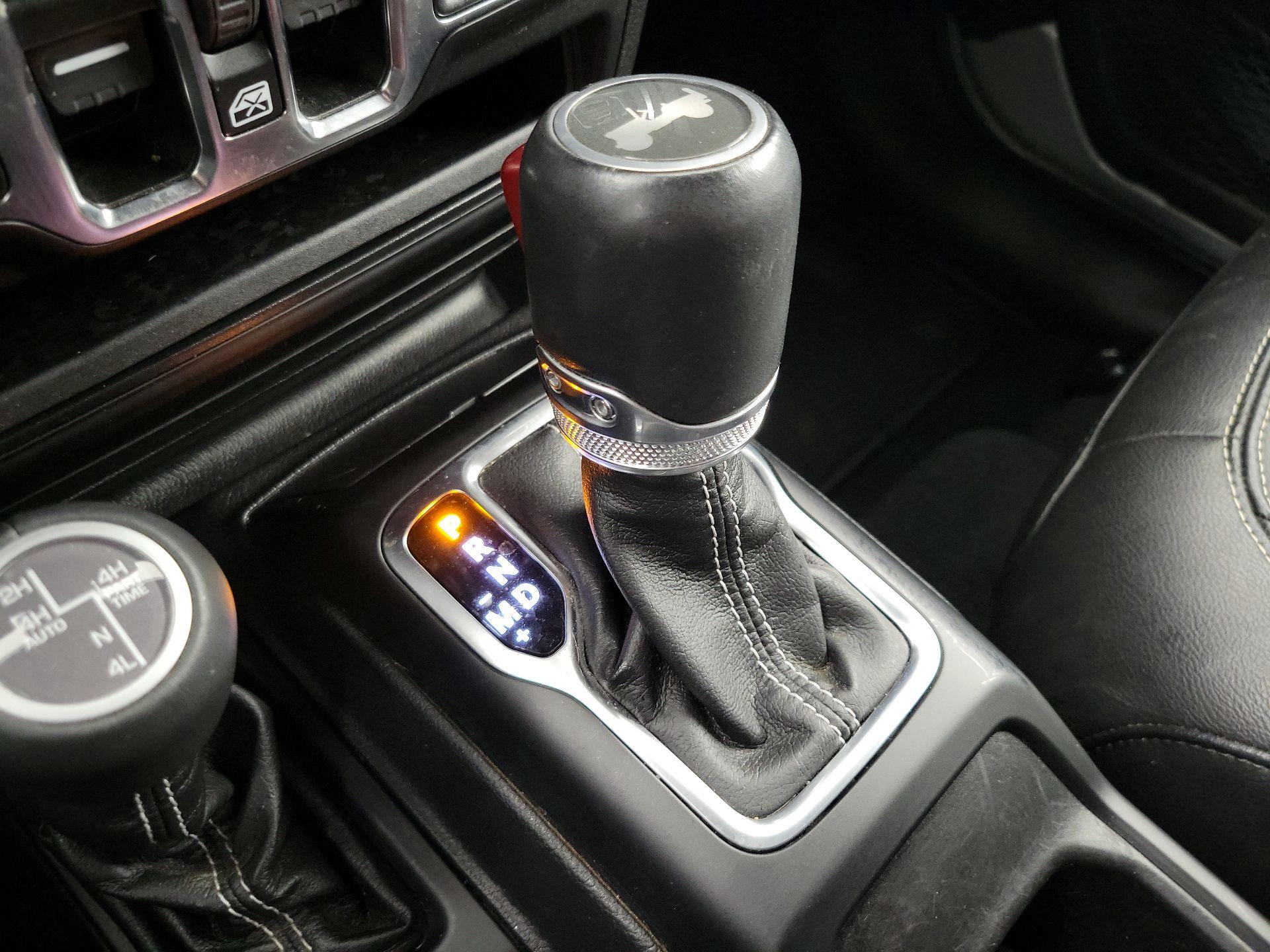 Thumbnail: 2022 Jeep Wrangler - 18