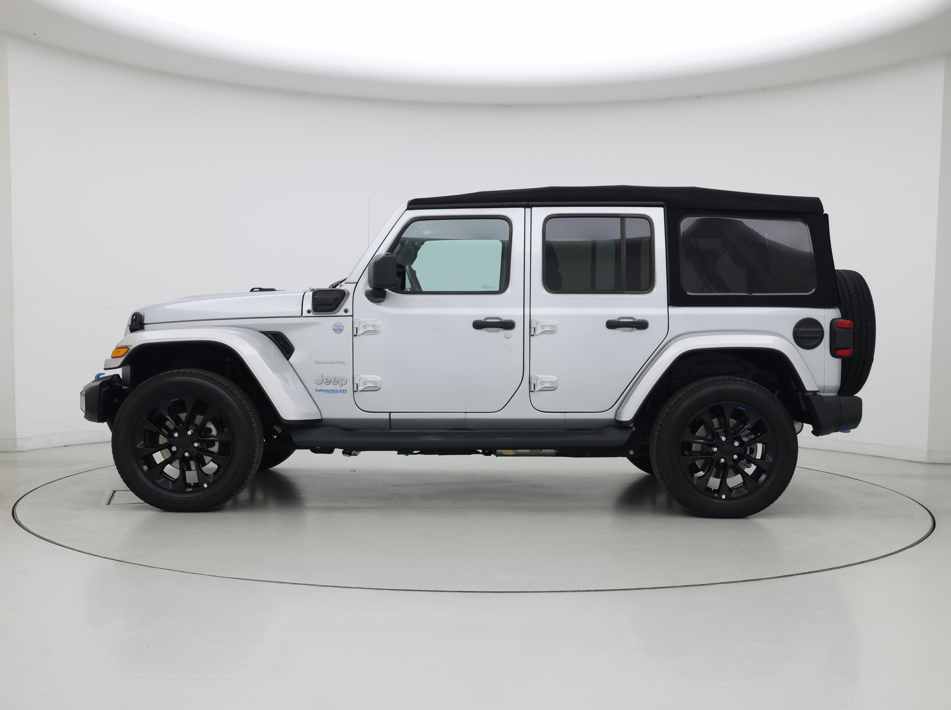 Thumbnail: 2022 Jeep Wrangler - 3