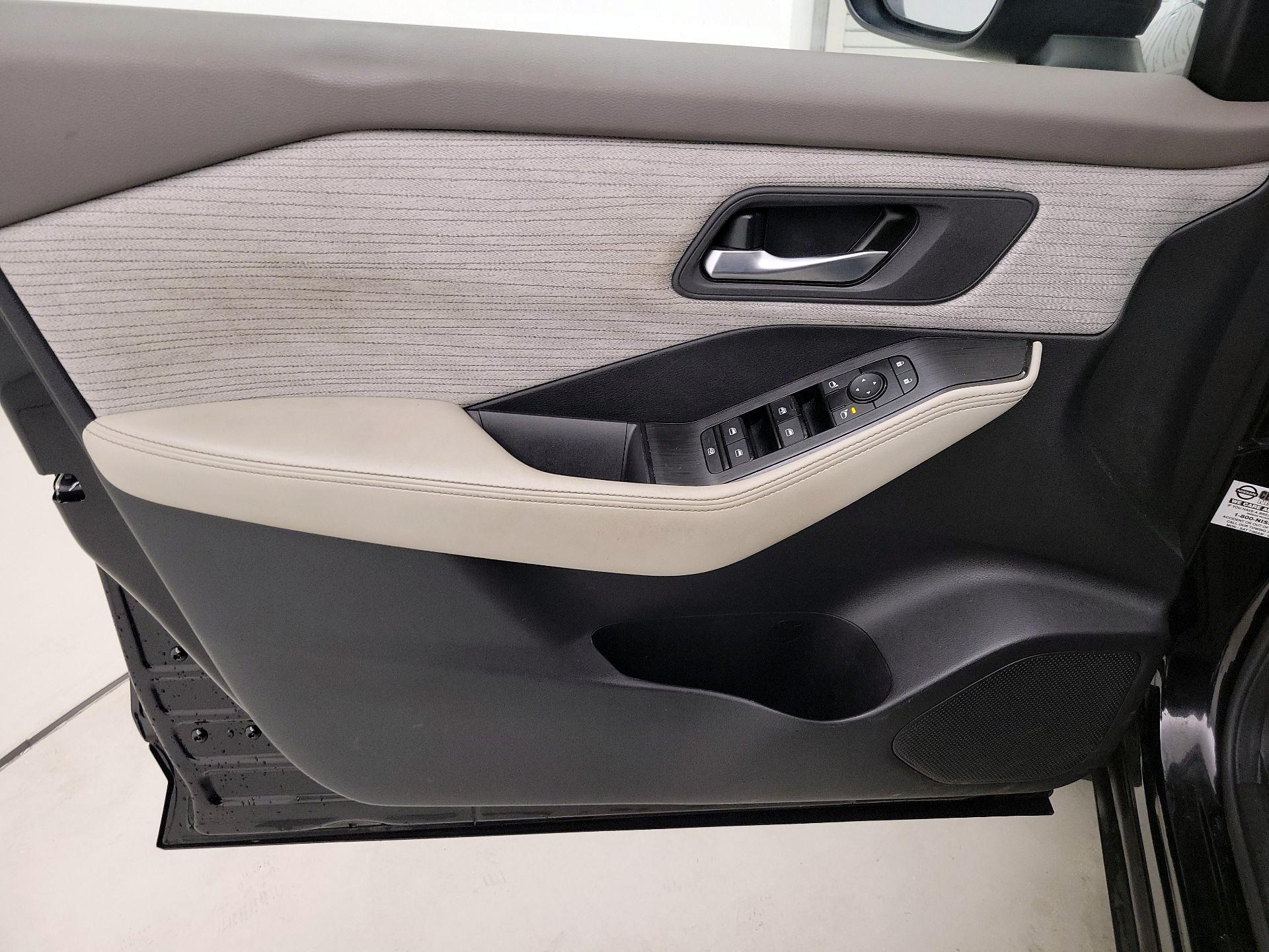 Thumbnail: 2023 Nissan Rogue - 12