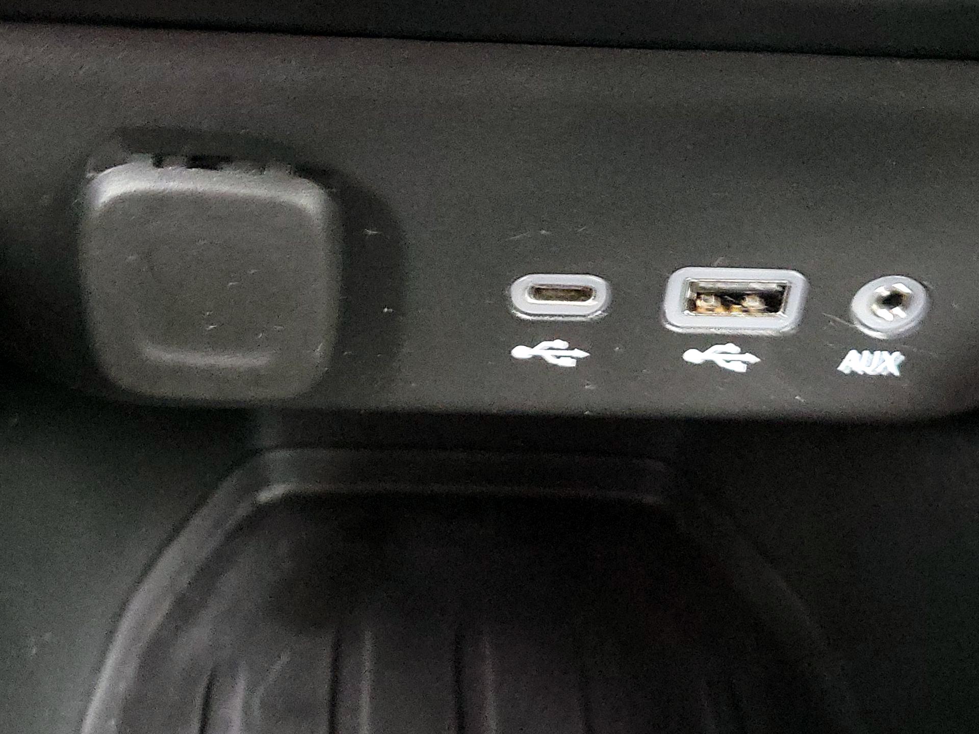 Thumbnail: 2023 Chevrolet TrailBlazer - 18