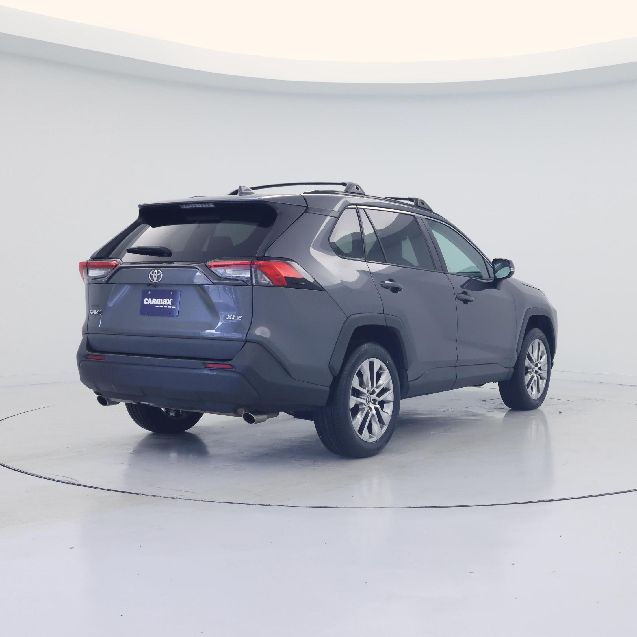 Thumbnail: 2020 Toyota RAV4 - 8