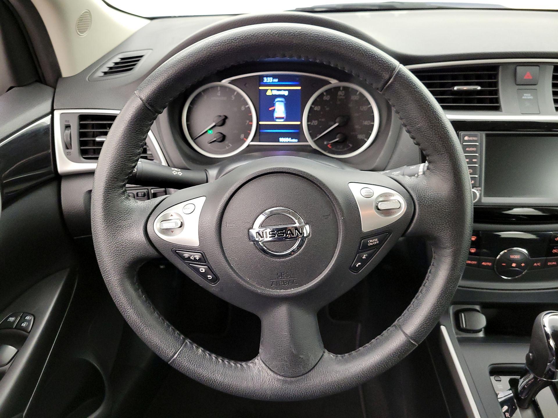 Thumbnail: 2019 Nissan Sentra - 10