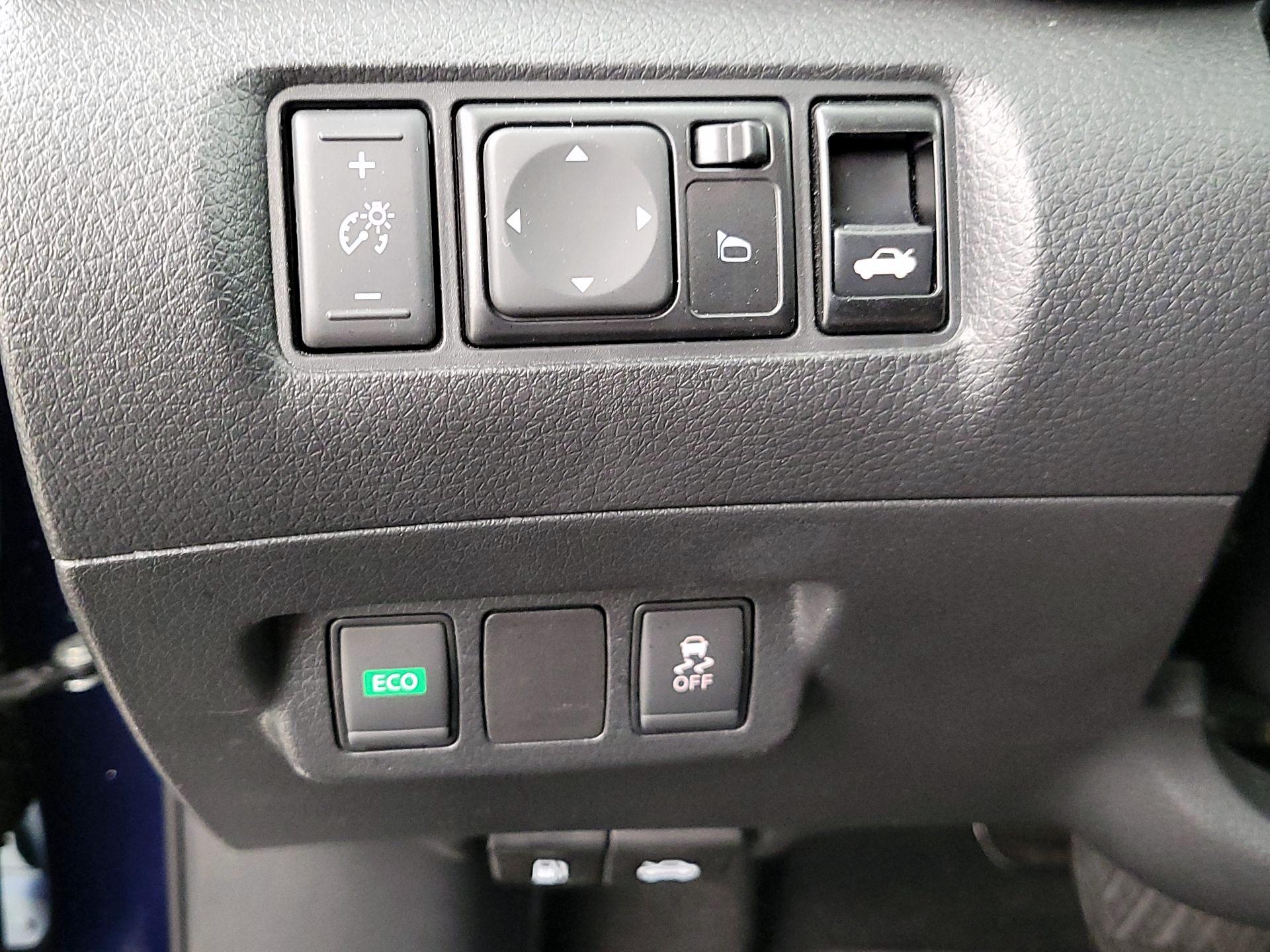 Thumbnail: 2019 Nissan Sentra - 13