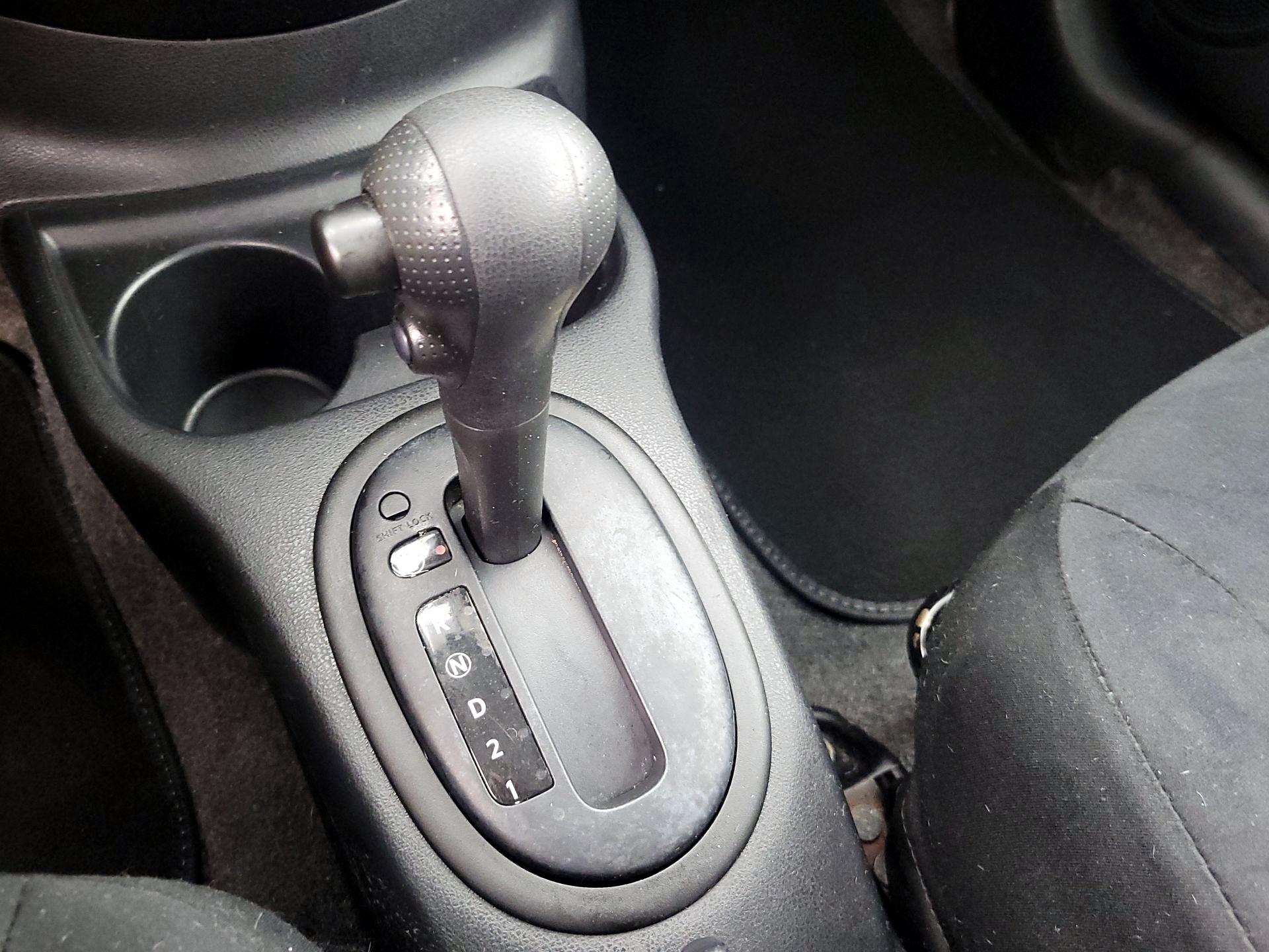 Thumbnail: 2014 Nissan Versa - 16