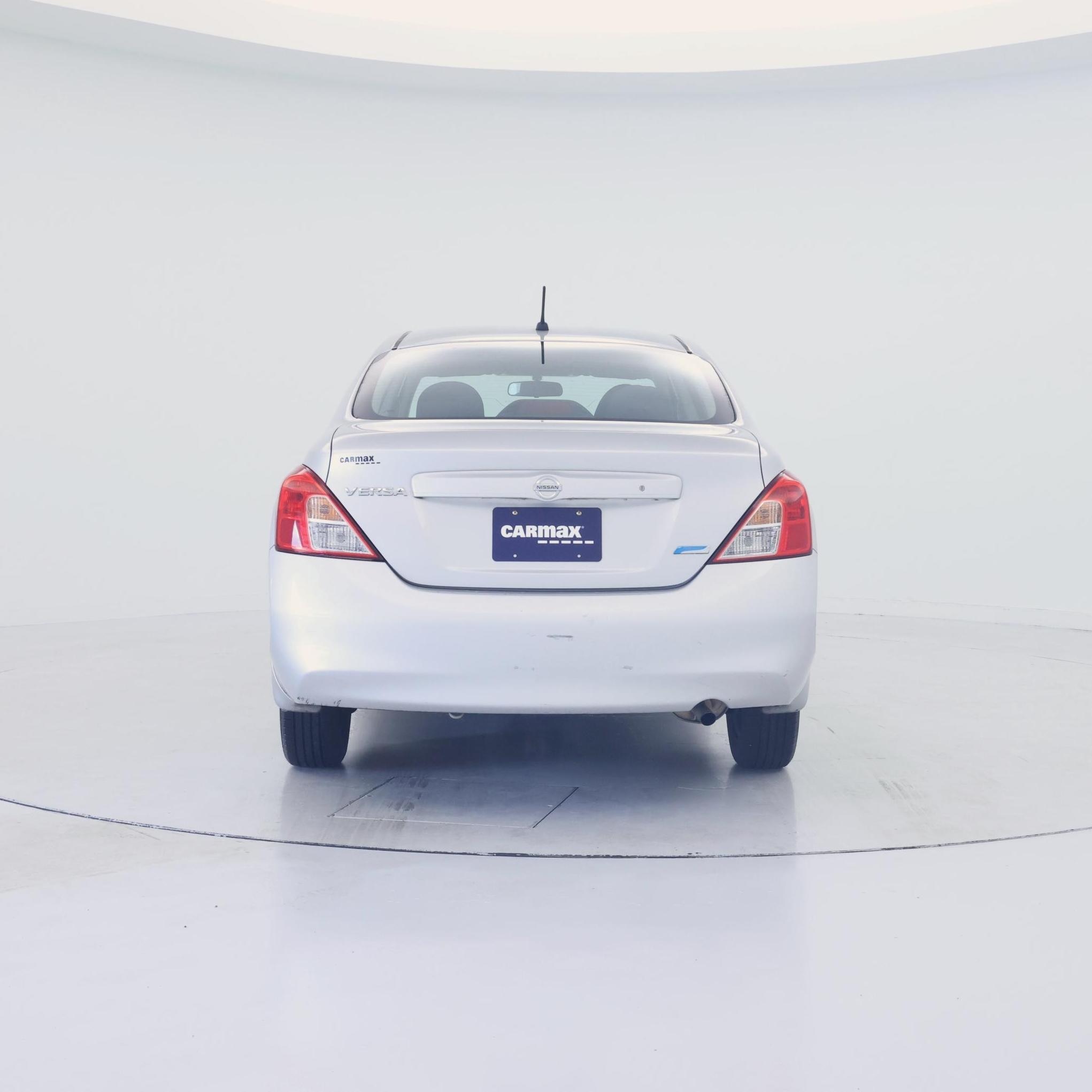 Thumbnail: 2014 Nissan Versa - 6