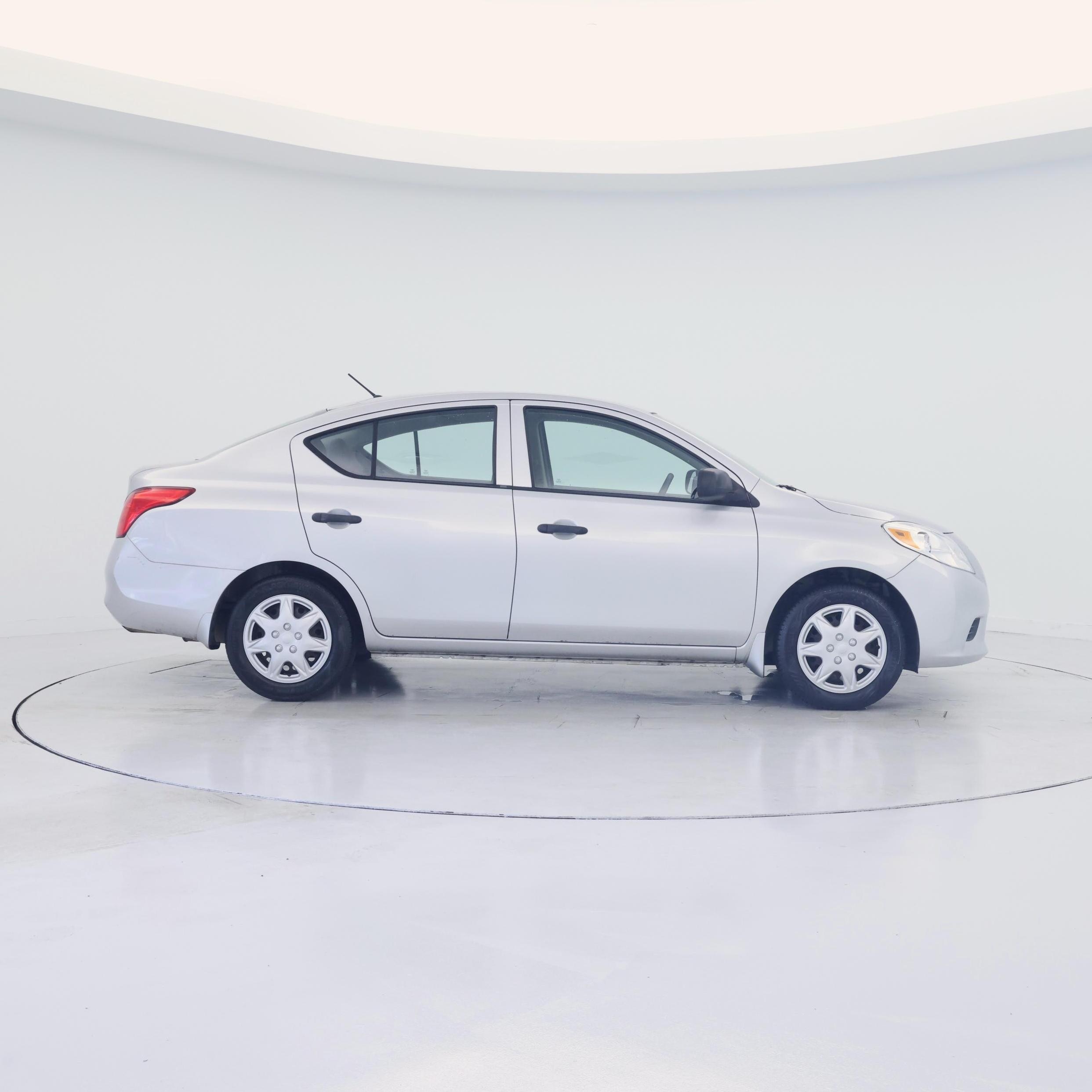 Thumbnail: 2014 Nissan Versa - 7