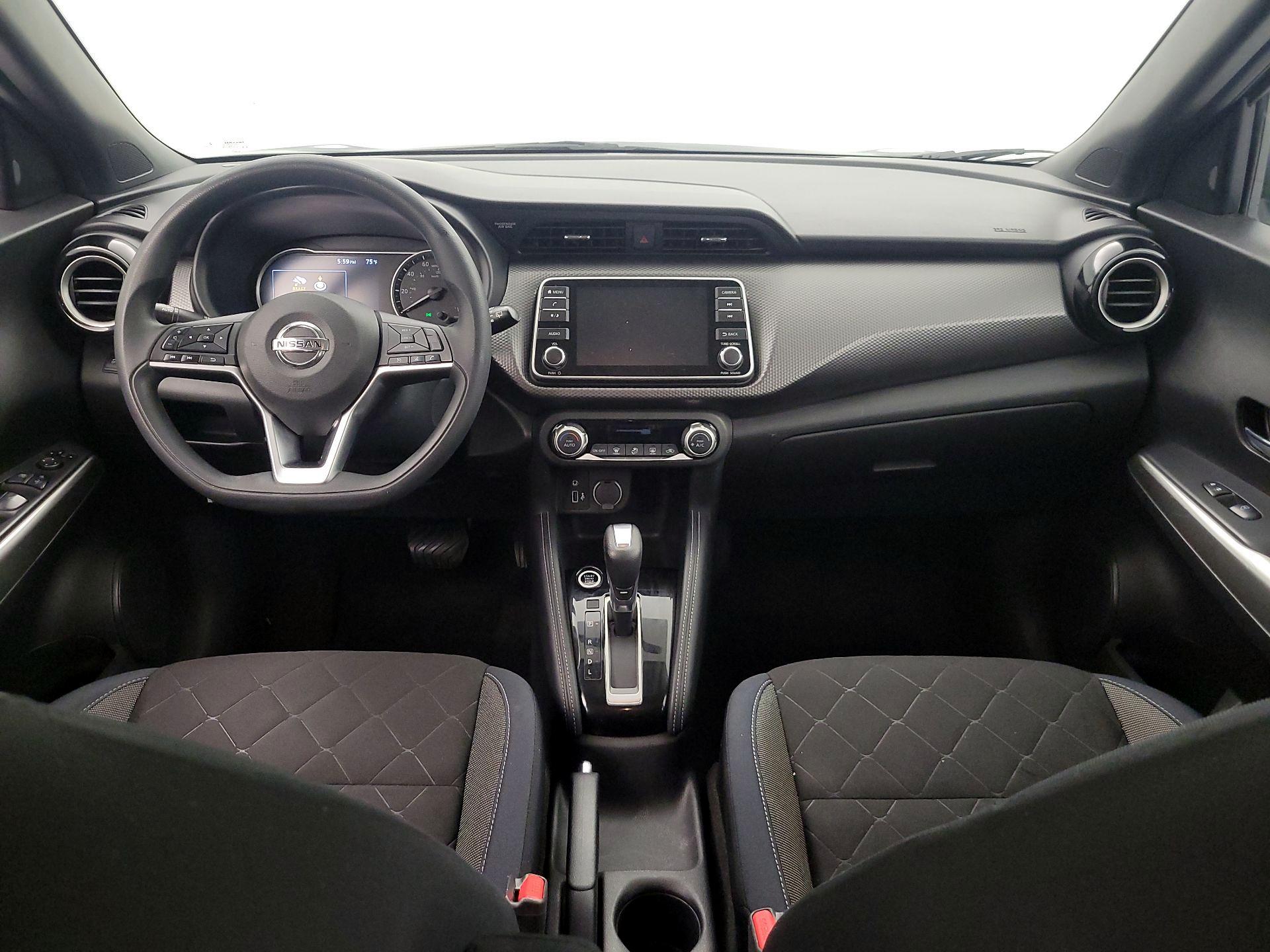 Thumbnail: 2018 Nissan Kicks - 9