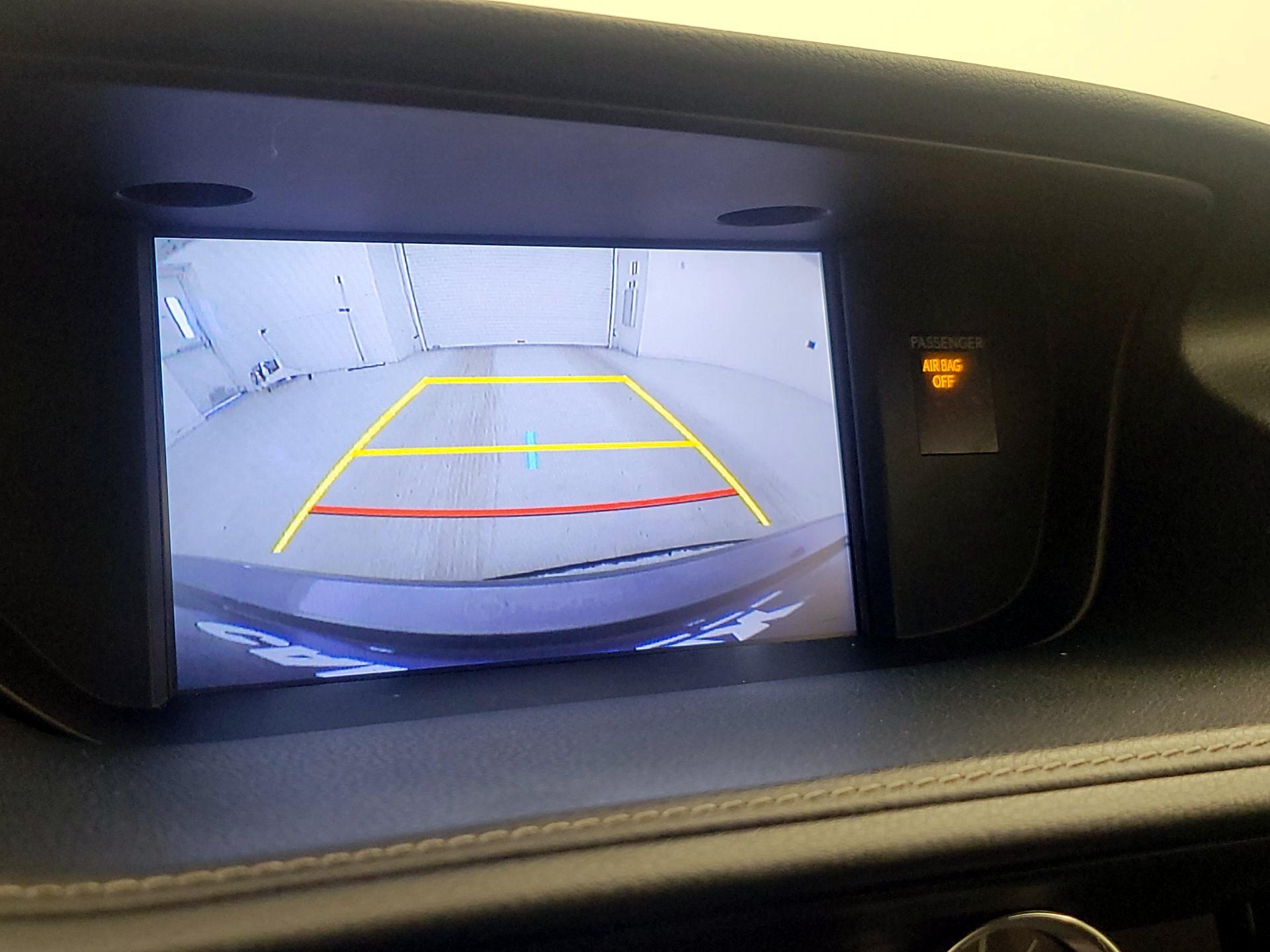 Thumbnail: 2016 Lexus ES - 14