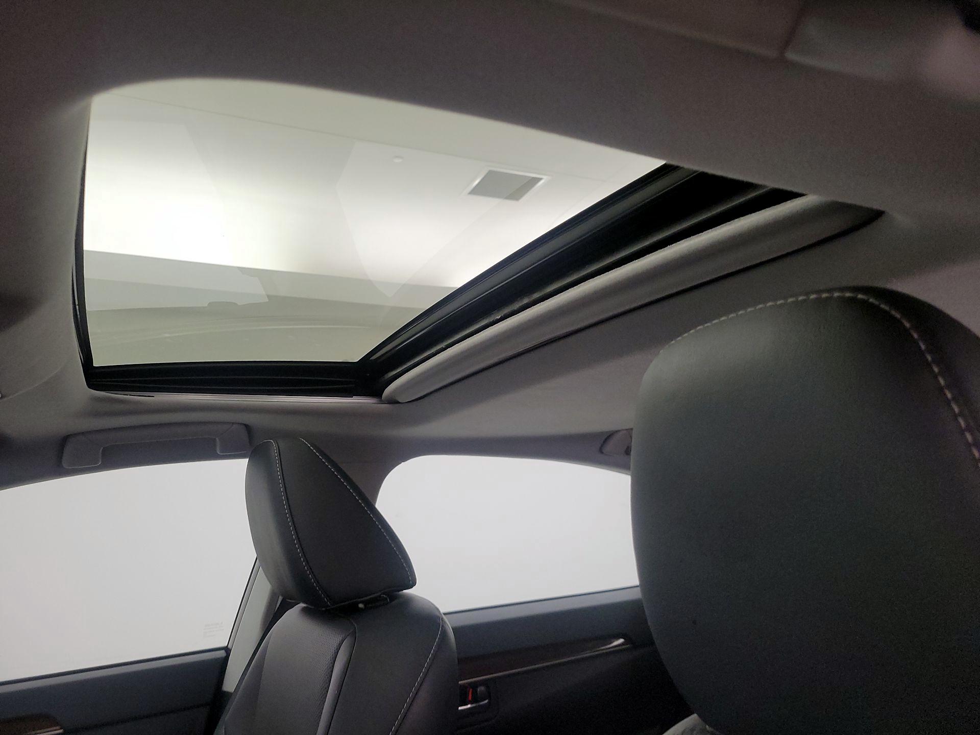 Thumbnail: 2016 Lexus ES - 19