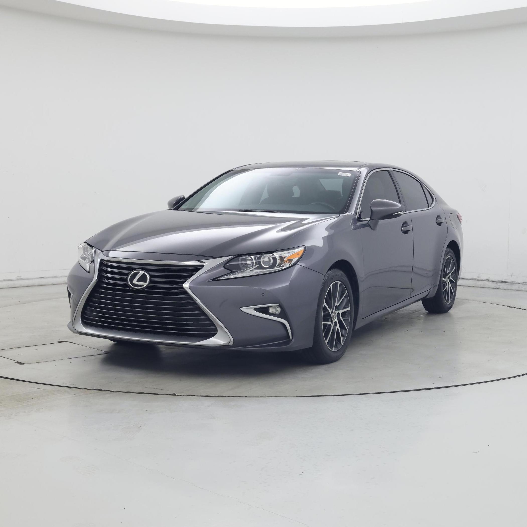 Thumbnail: 2016 Lexus ES - 4