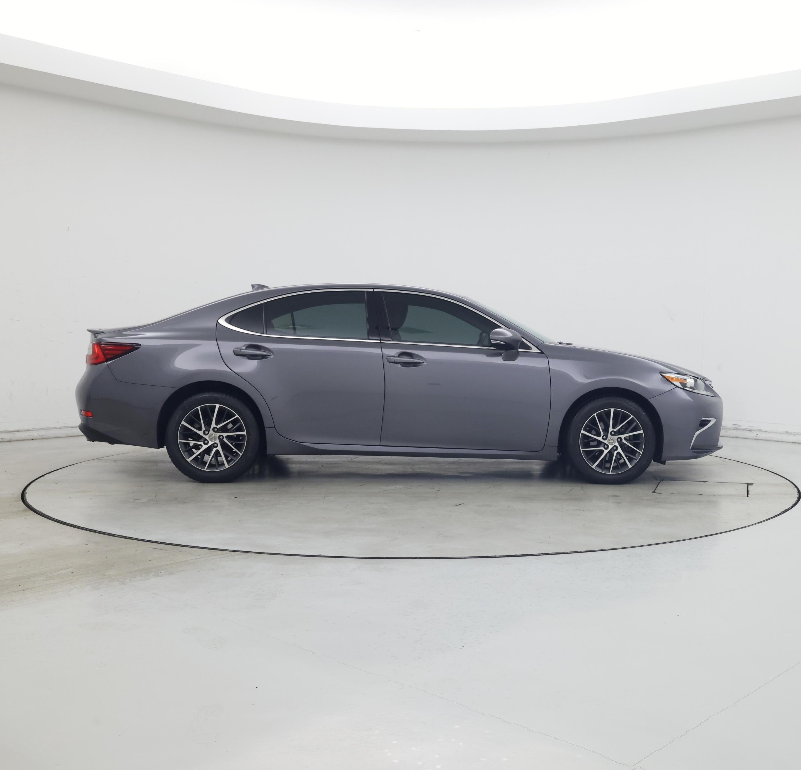 Thumbnail: 2016 Lexus ES - 7