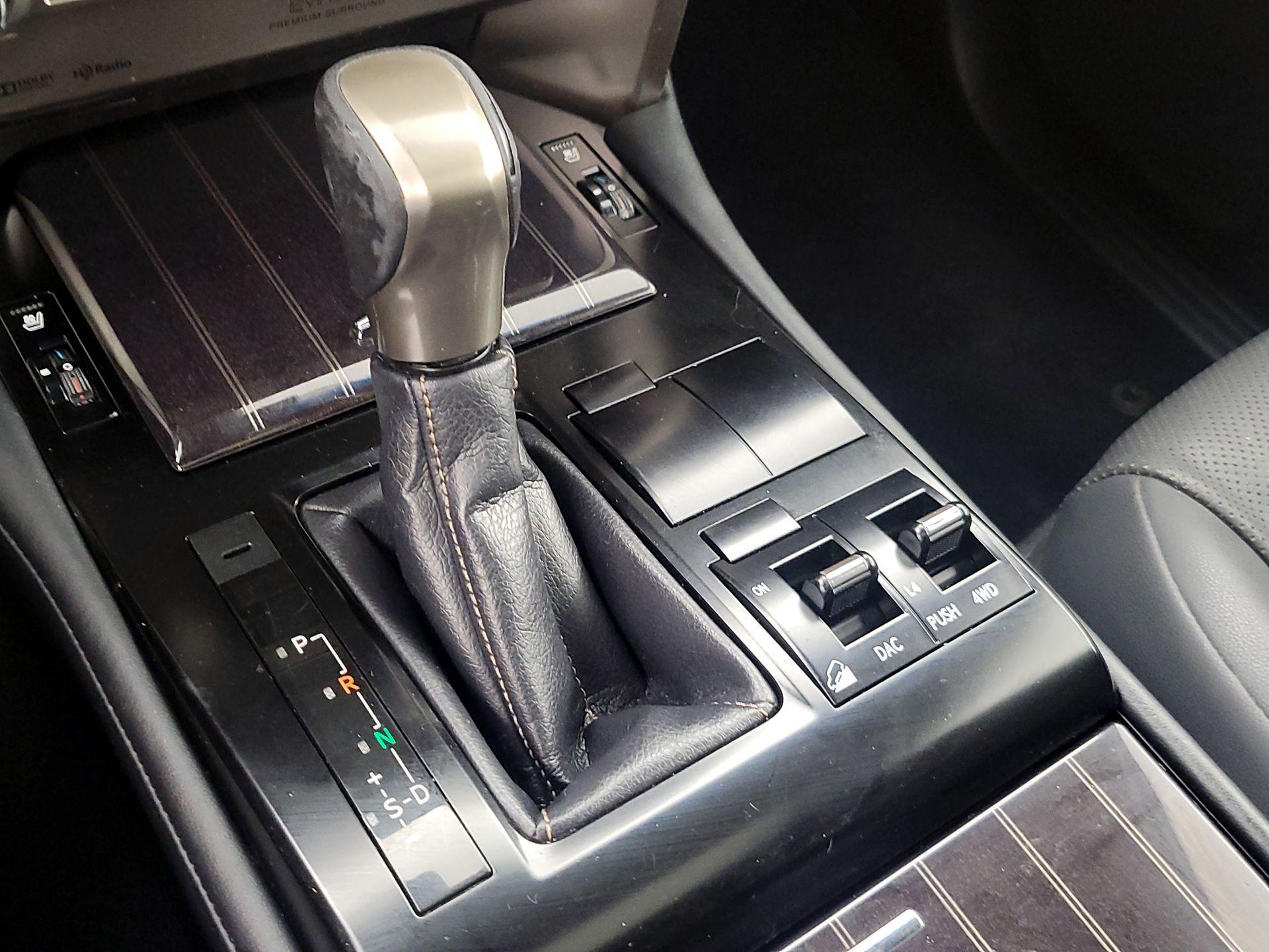 Thumbnail: 2021 Lexus GX - 18