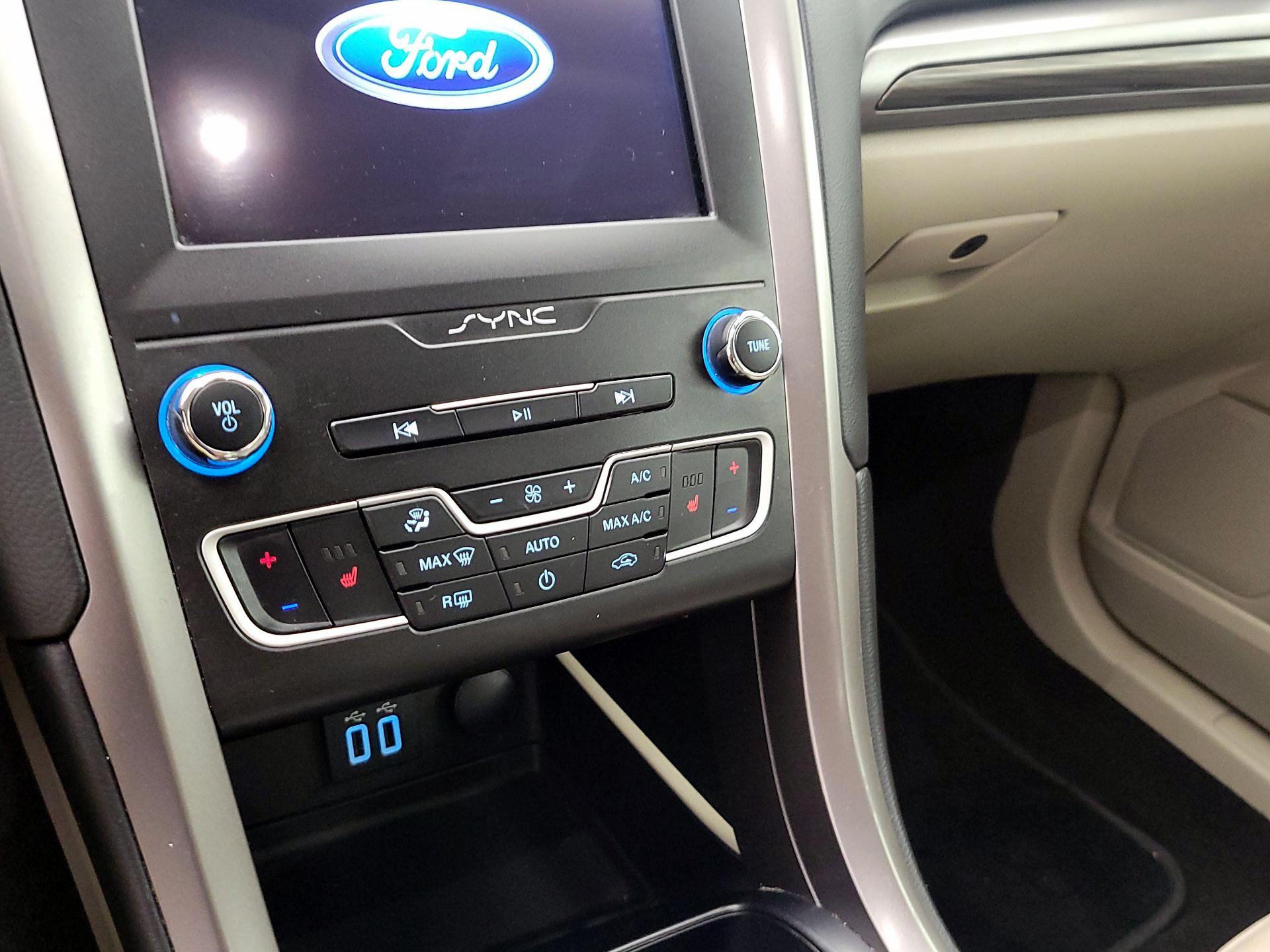 Thumbnail: 2020 Ford Fusion - 17