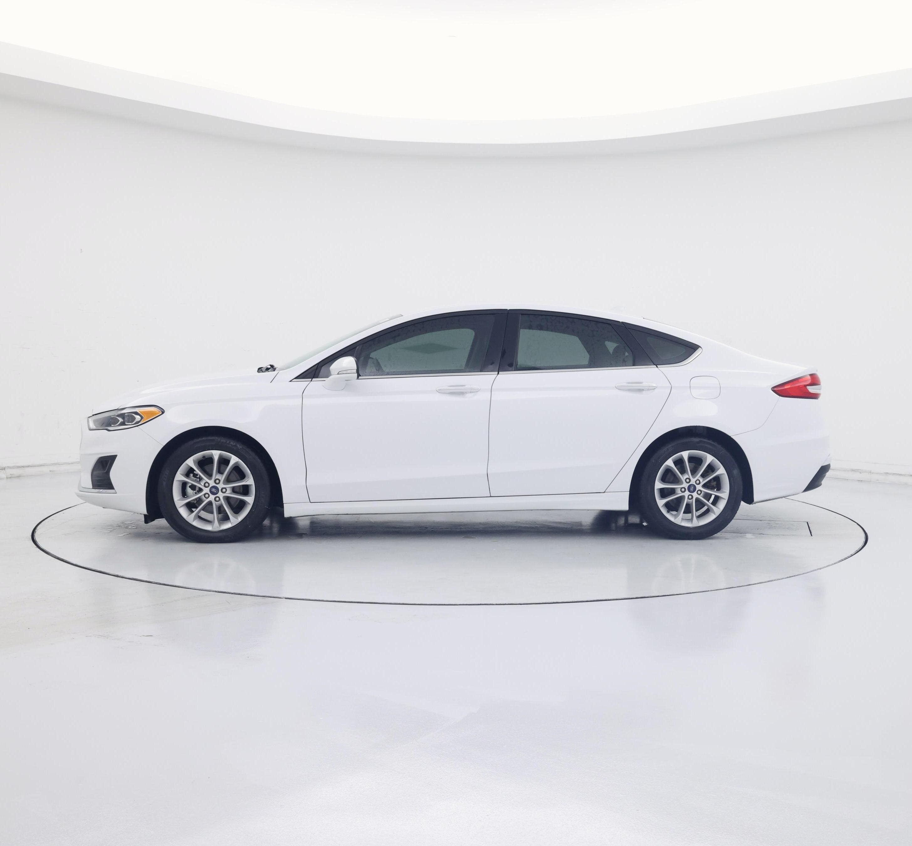 Thumbnail: 2020 Ford Fusion - 3