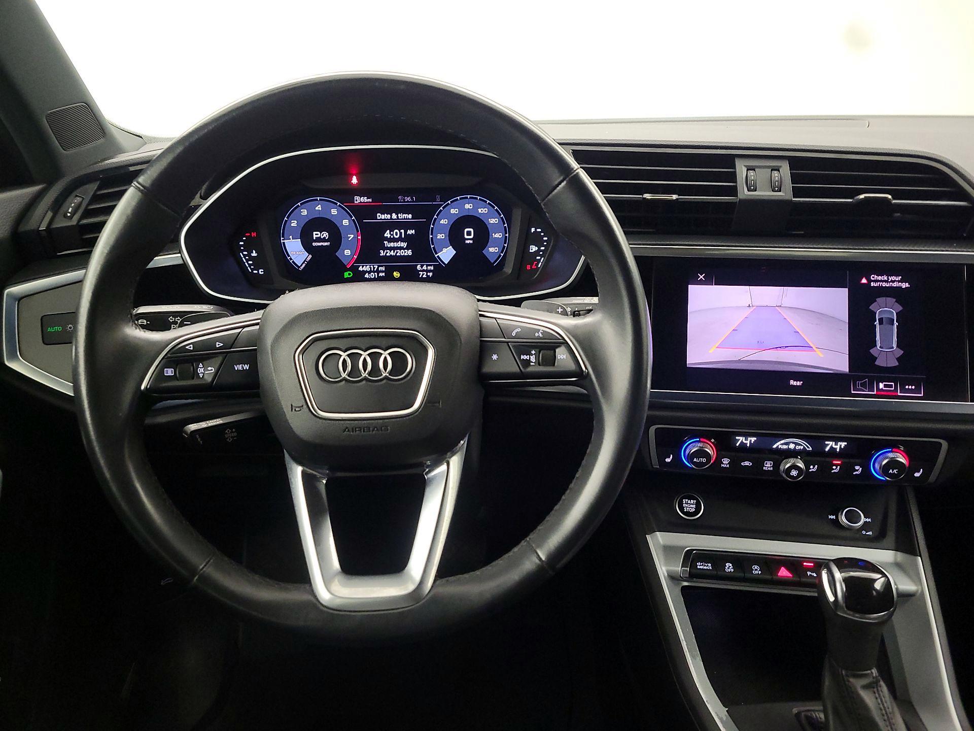 Thumbnail: 2021 Audi Q3 - 10