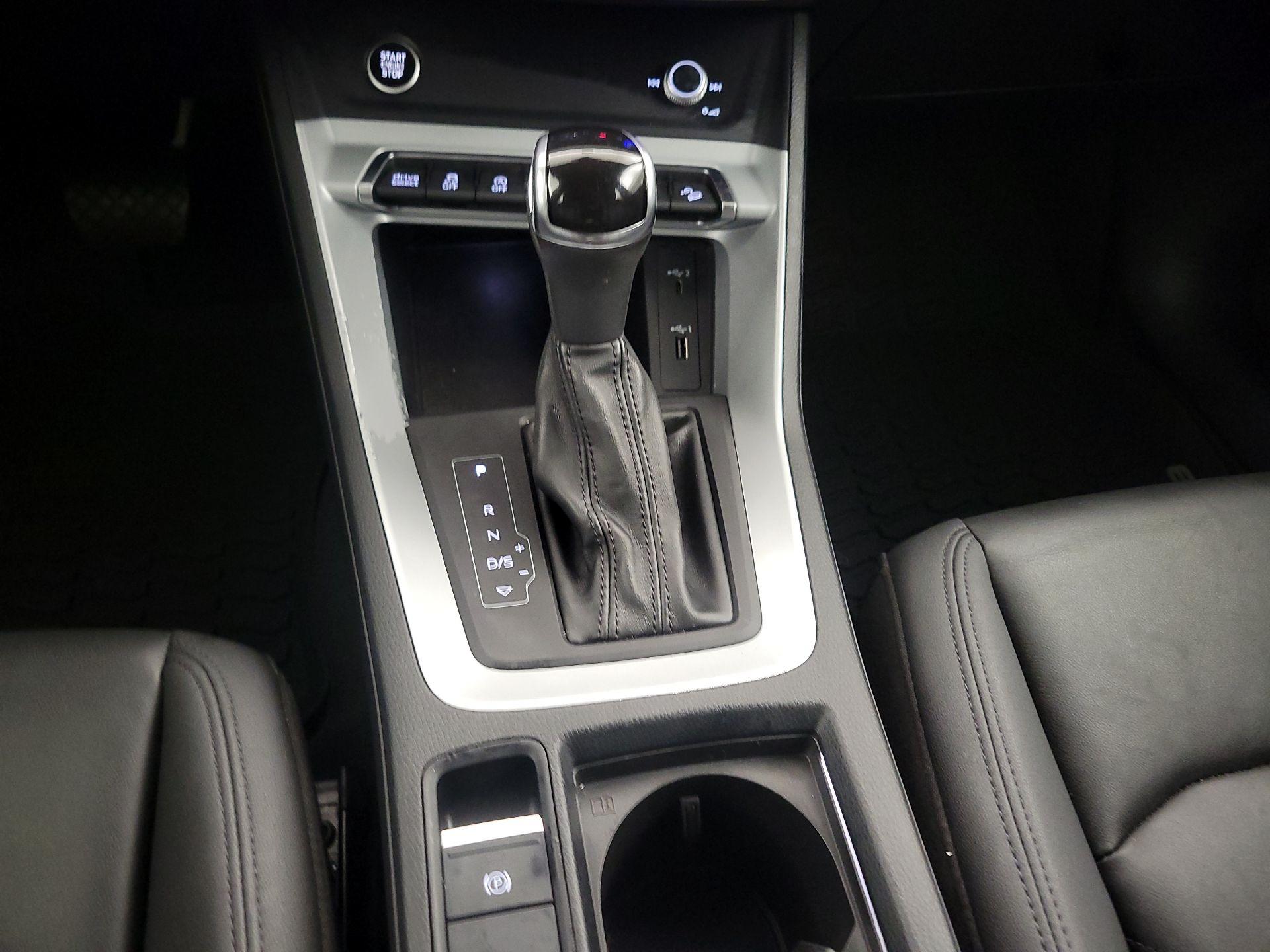 Thumbnail: 2021 Audi Q3 - 17