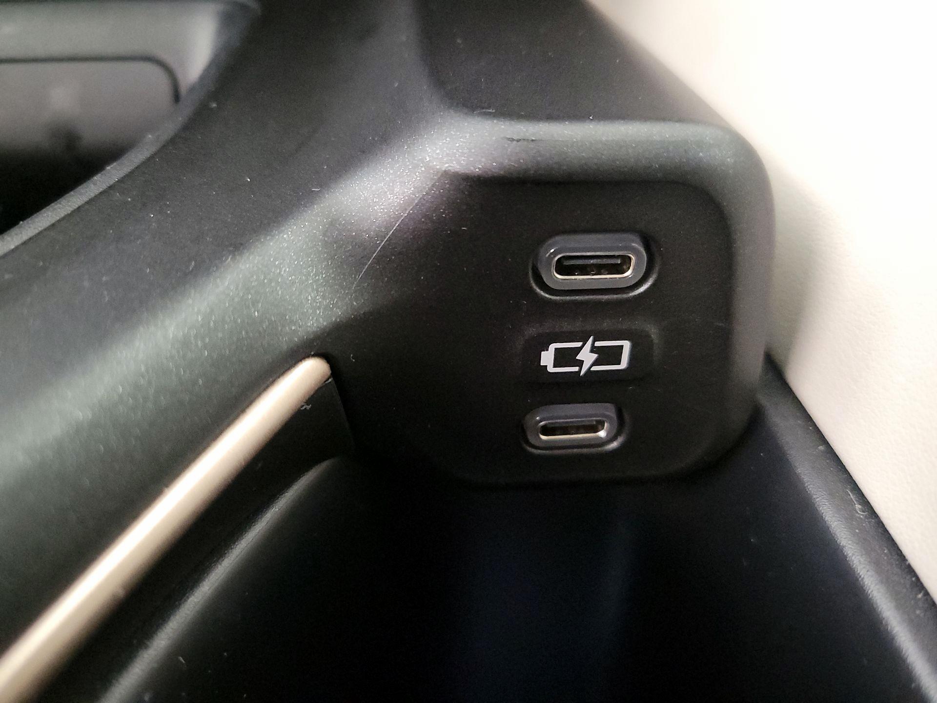 Thumbnail: 2023 Toyota Crown - 18