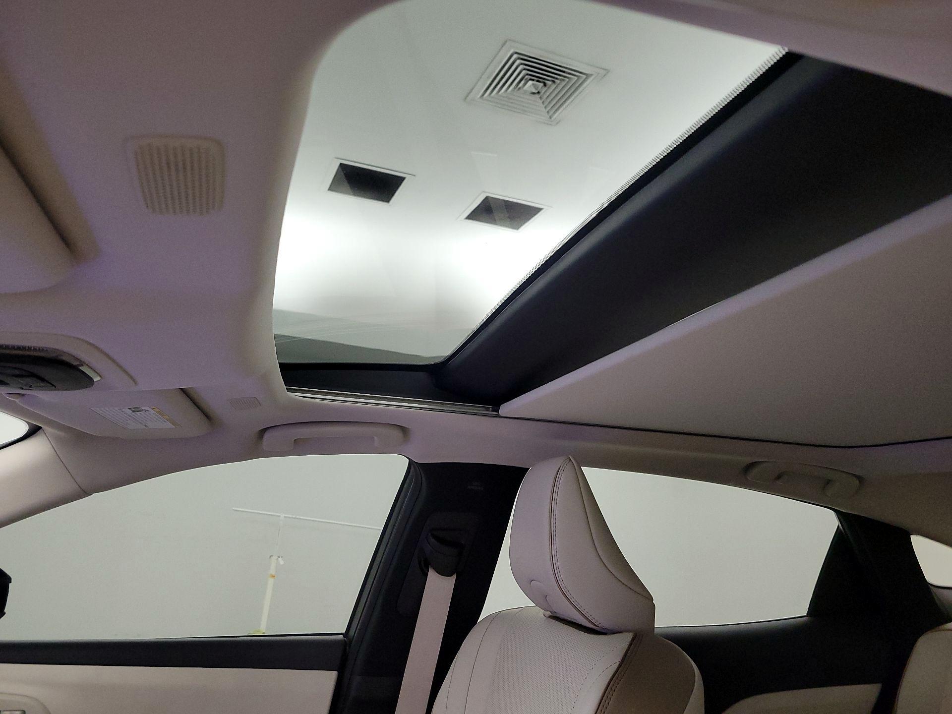 Thumbnail: 2023 Toyota Crown - 19