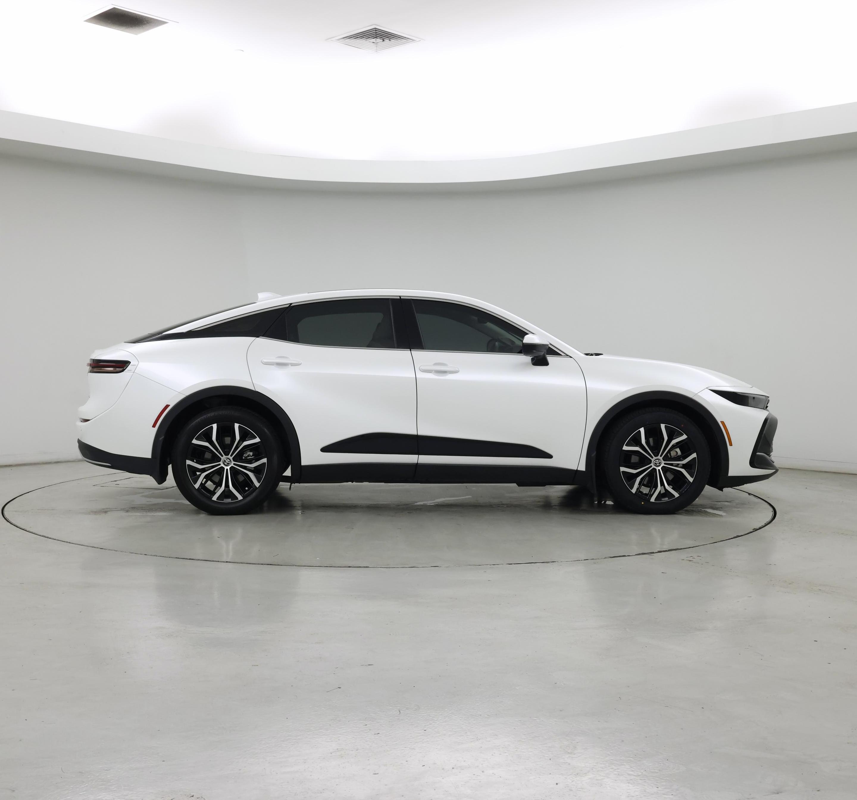 Thumbnail: 2023 Toyota Crown - 7