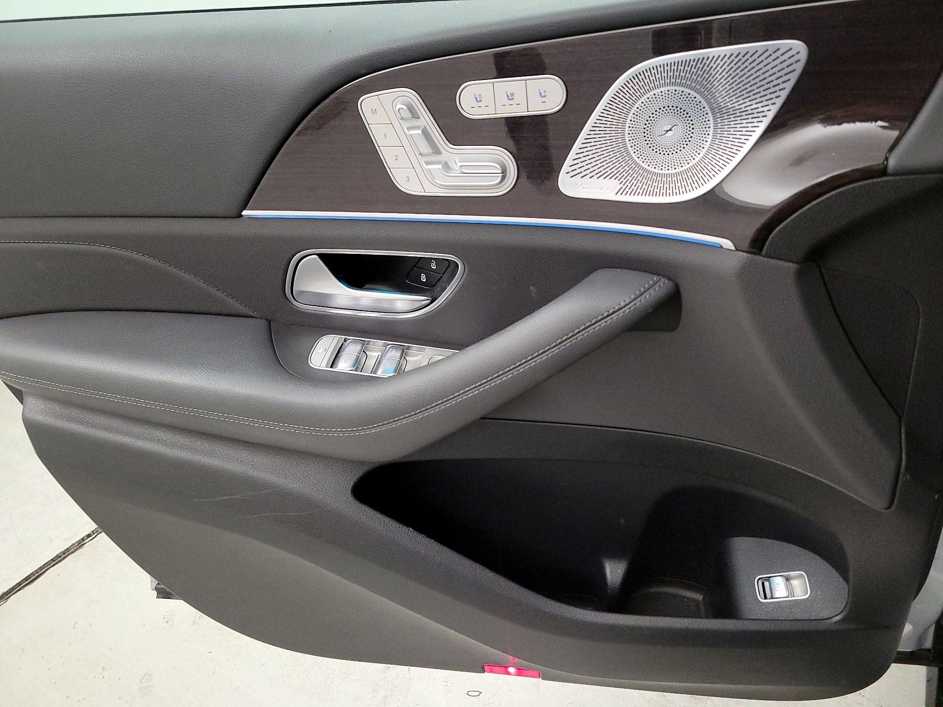 Thumbnail: 2020 Mercedes-Benz GLE - 12