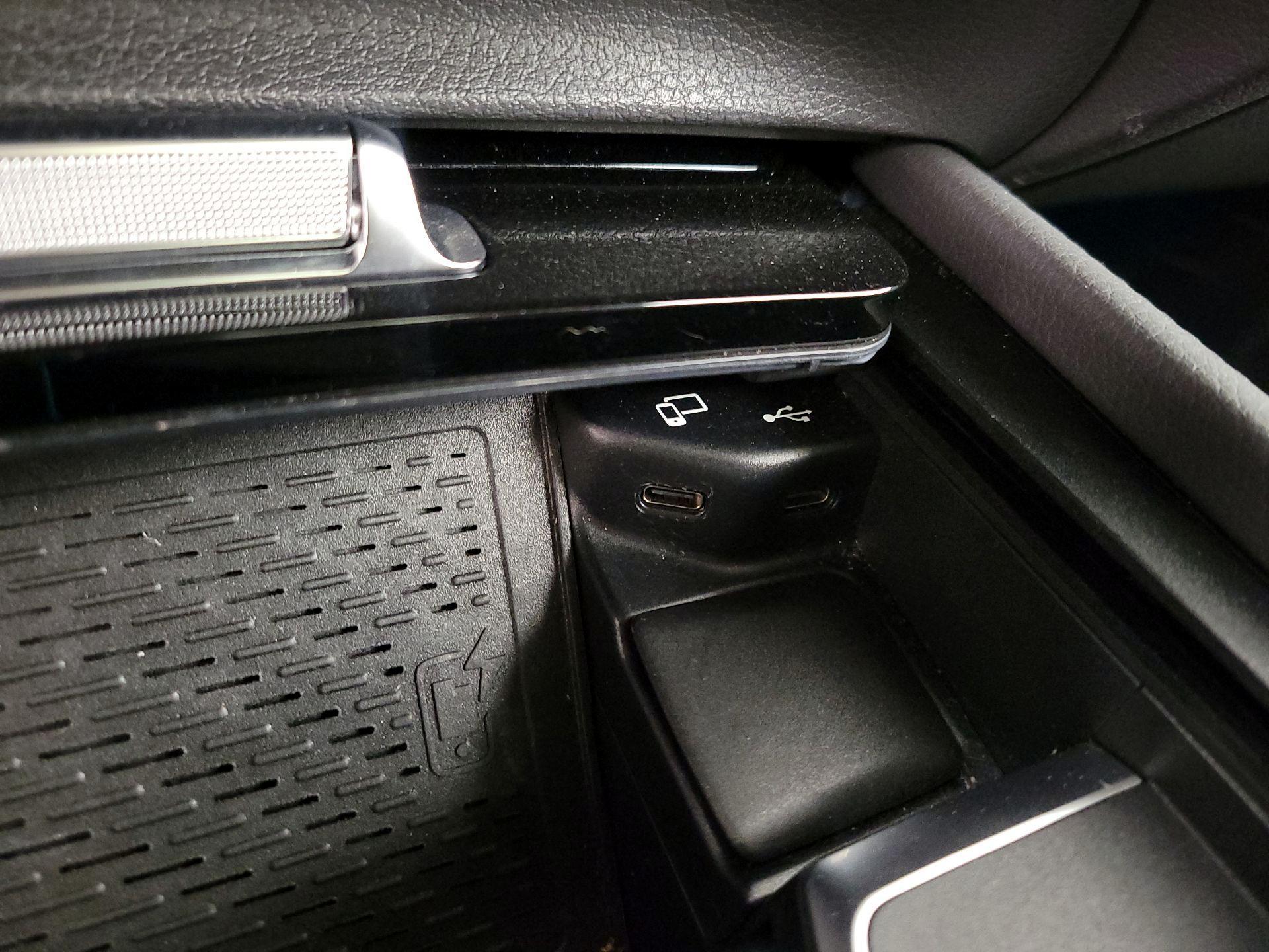 Thumbnail: 2020 Mercedes-Benz GLE - 19