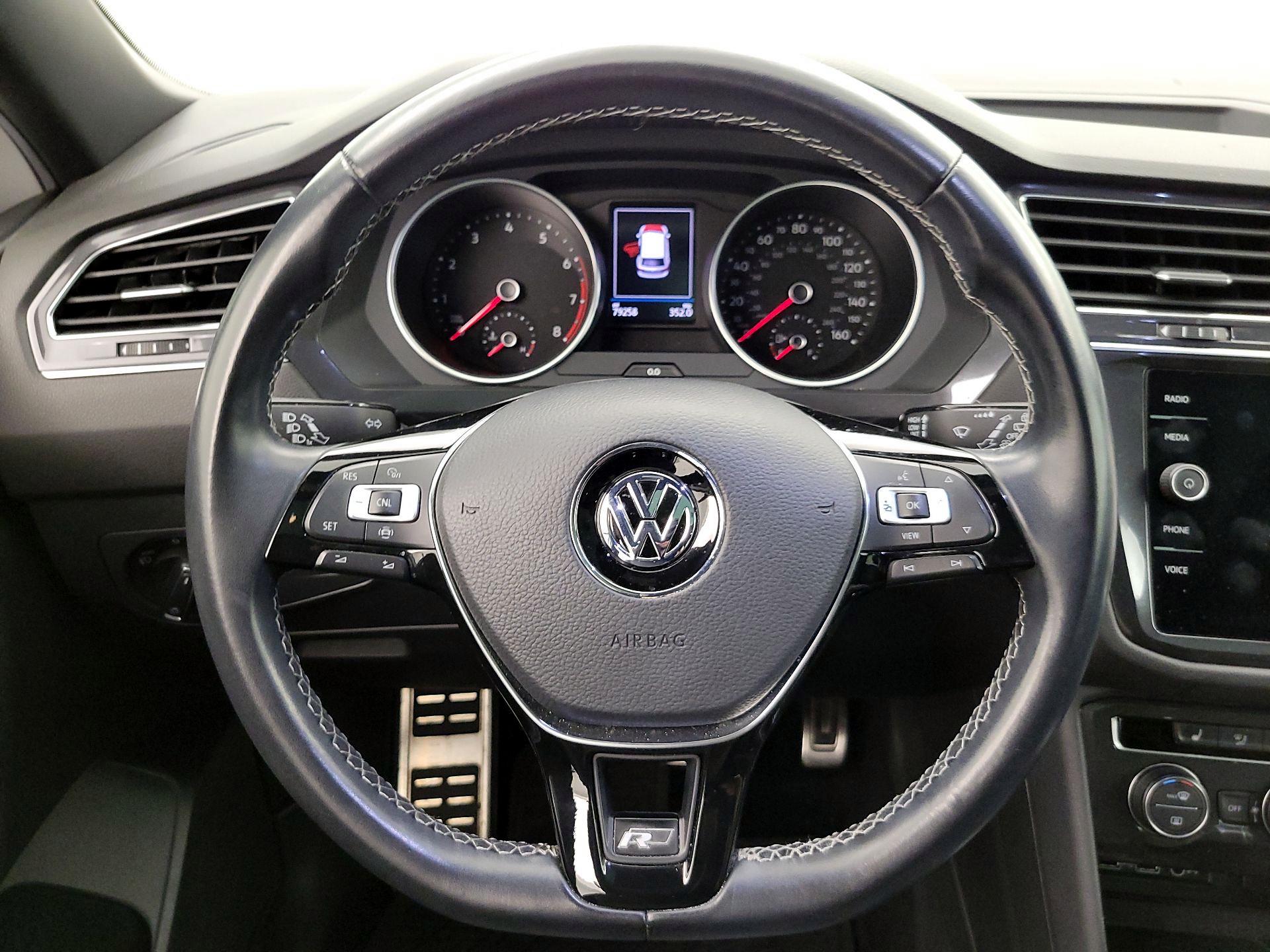 Thumbnail: 2020 Volkswagen Tiguan - 10