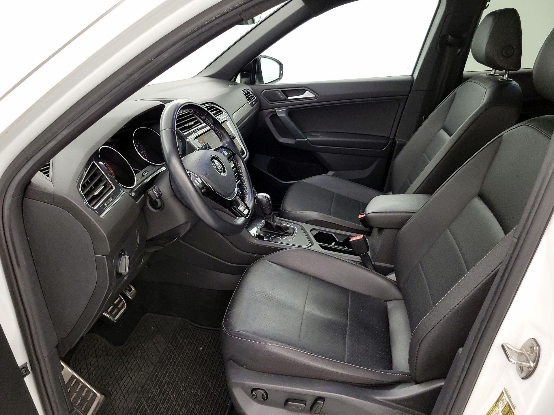 Thumbnail: 2020 Volkswagen Tiguan - 11