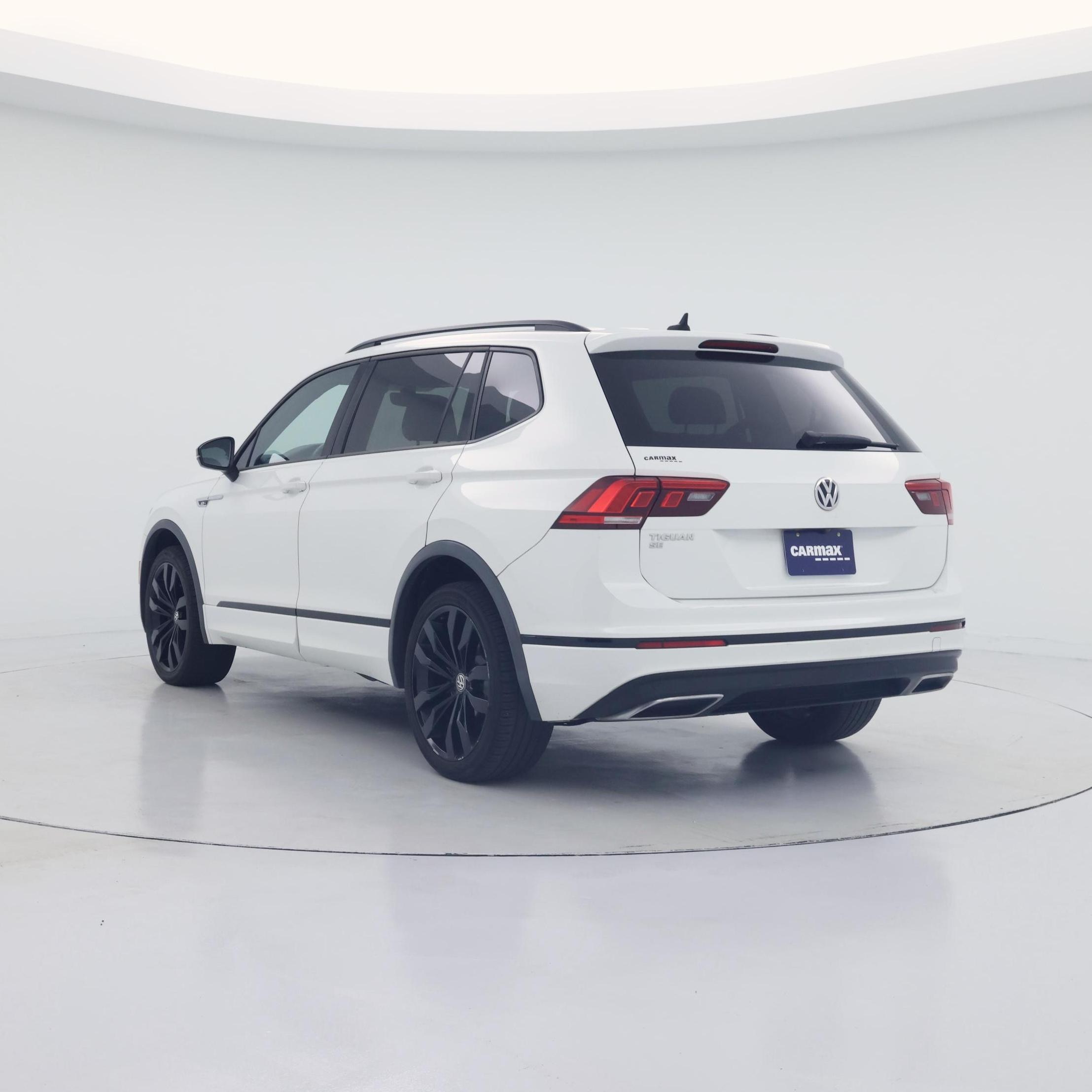 Thumbnail: 2020 Volkswagen Tiguan - 2