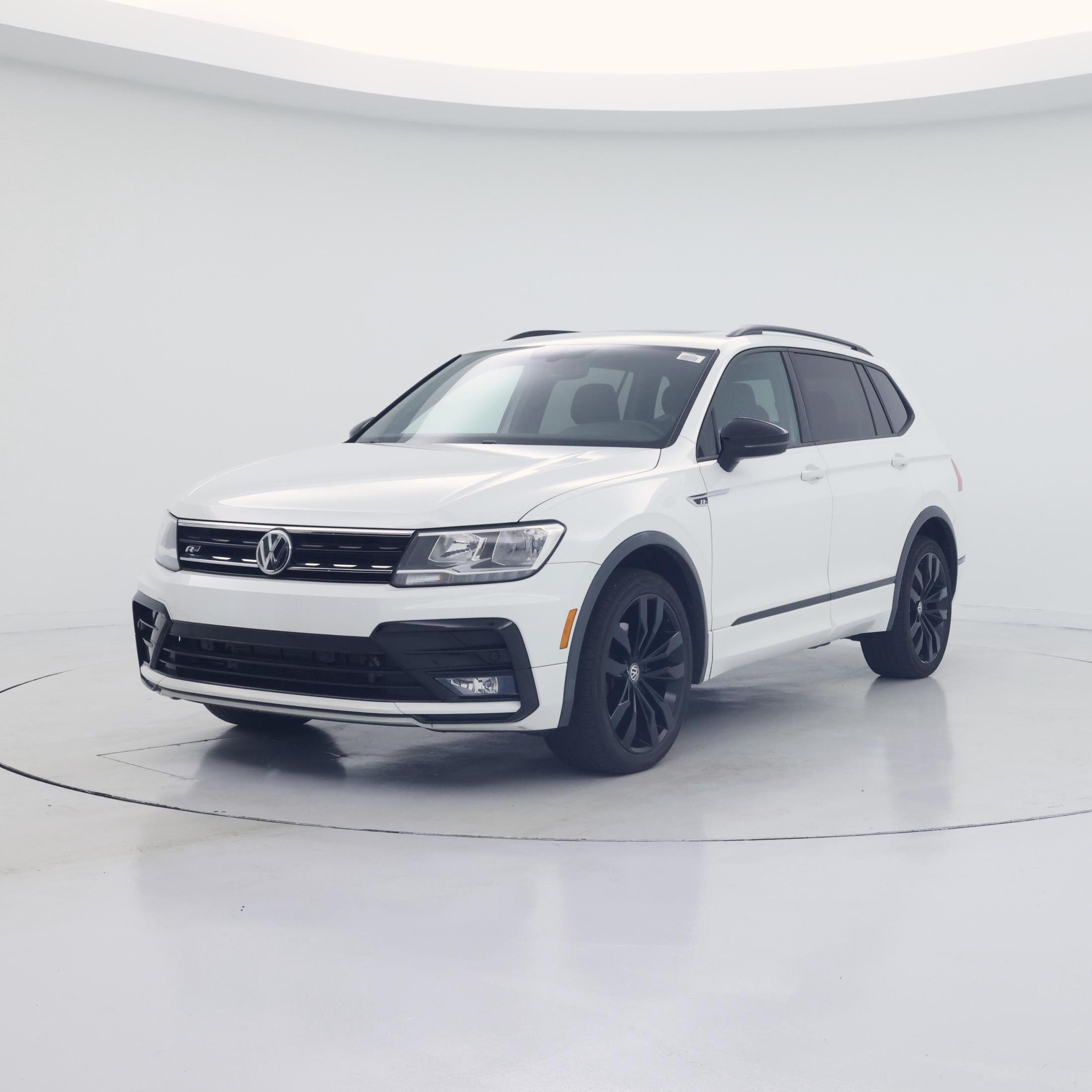 Thumbnail: 2020 Volkswagen Tiguan - 4