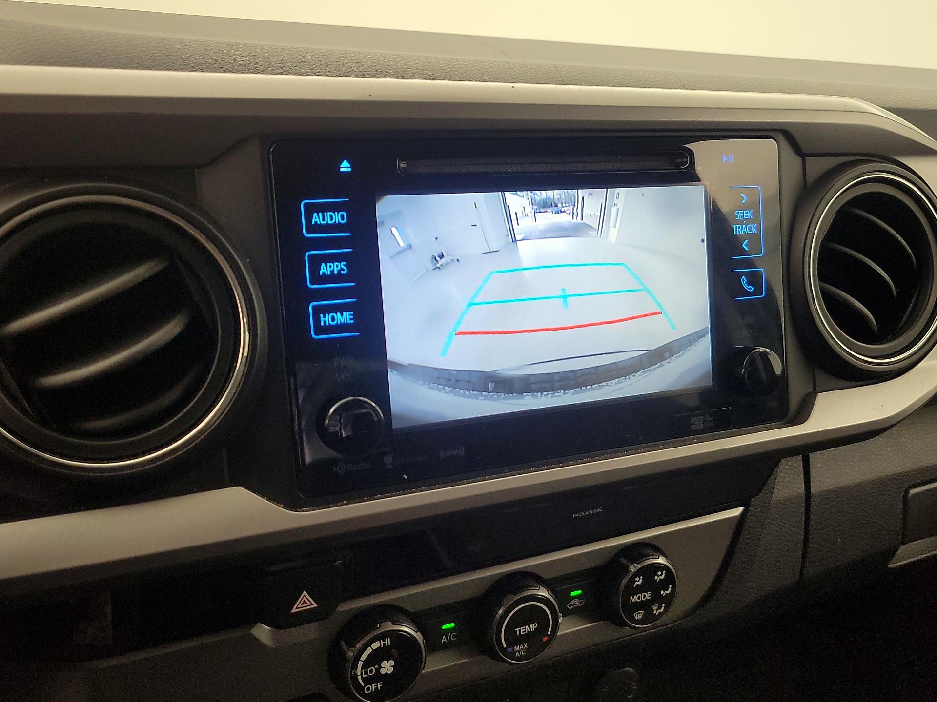 Thumbnail: 2018 Toyota Tacoma - 15