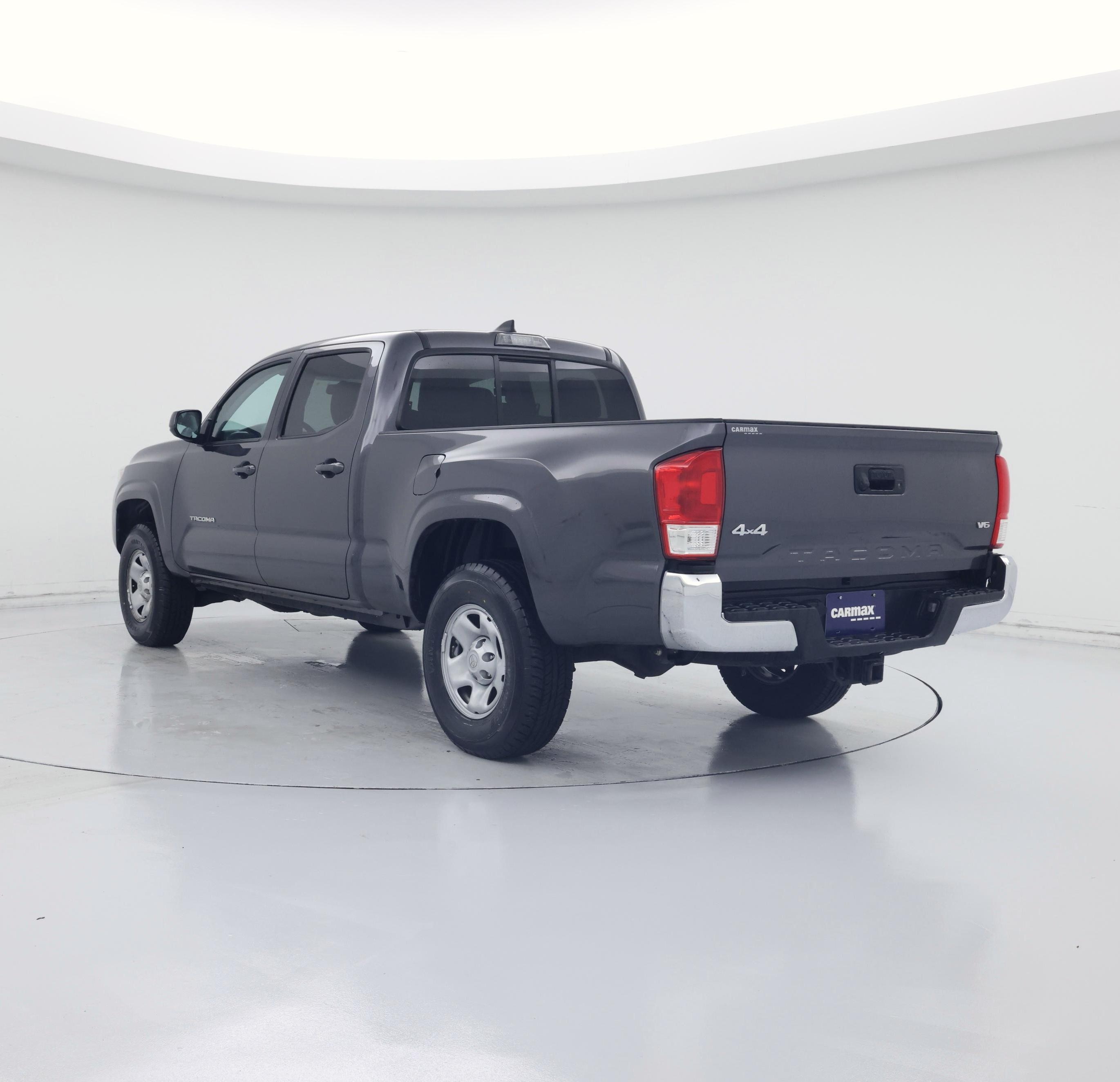 Thumbnail: 2016 Toyota Tacoma - 2