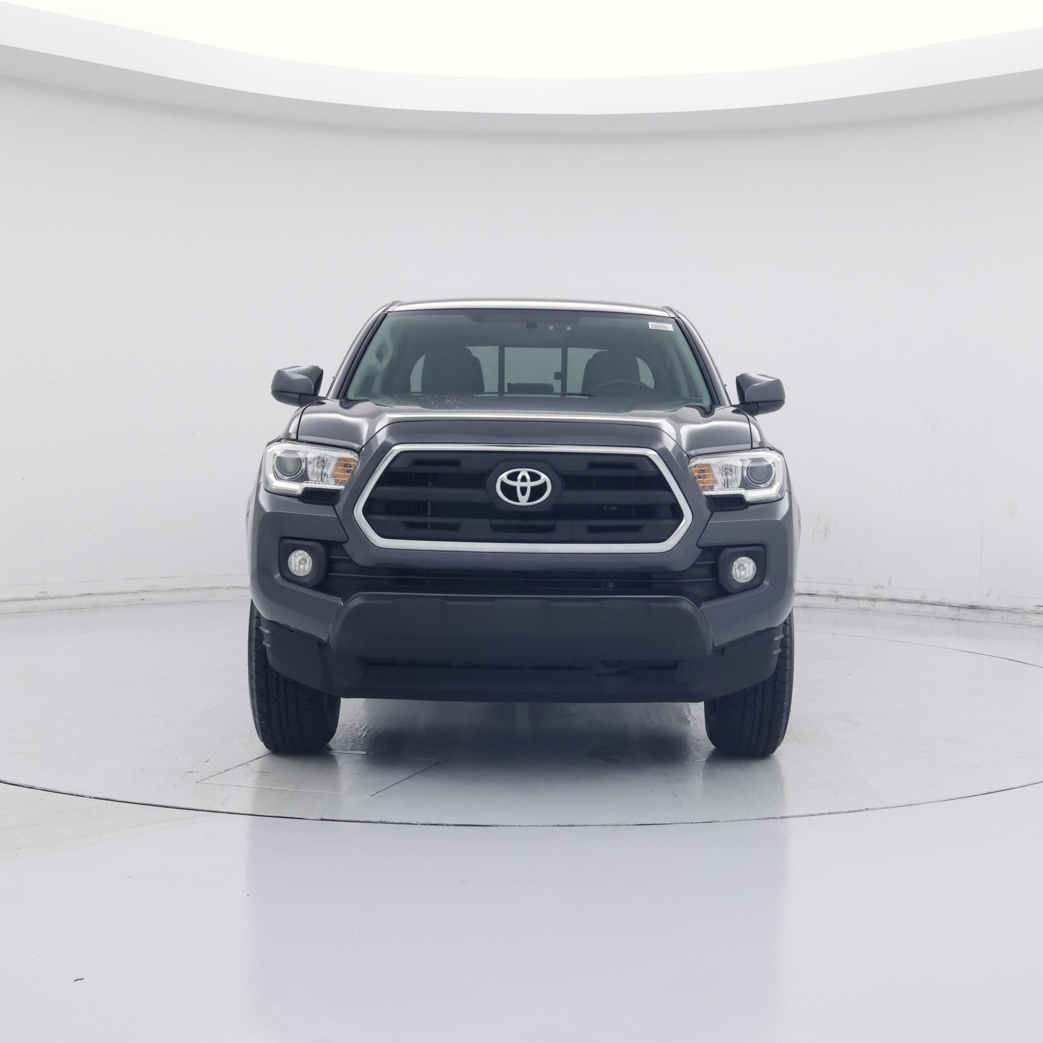 Thumbnail: 2016 Toyota Tacoma - 5