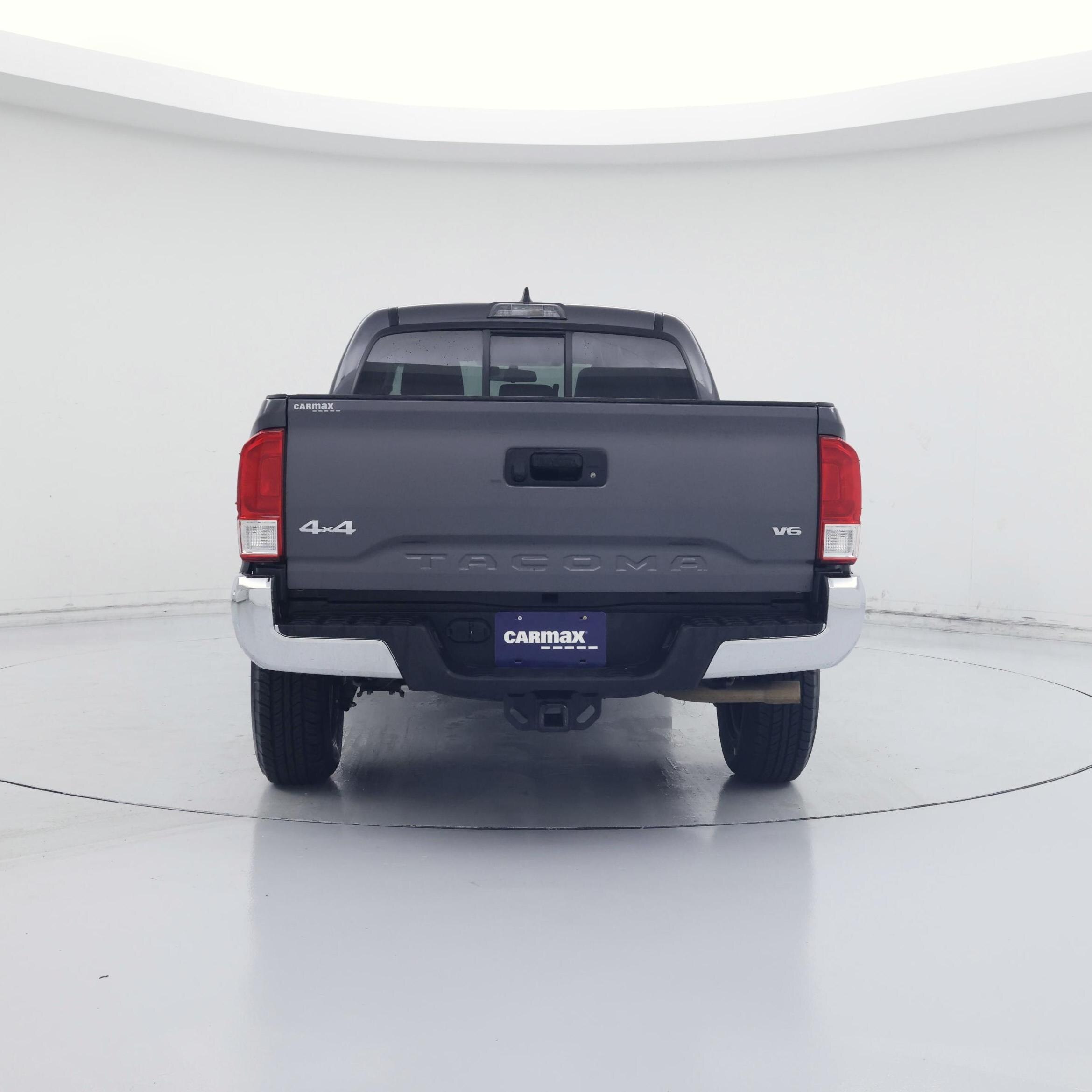 Thumbnail: 2016 Toyota Tacoma - 6